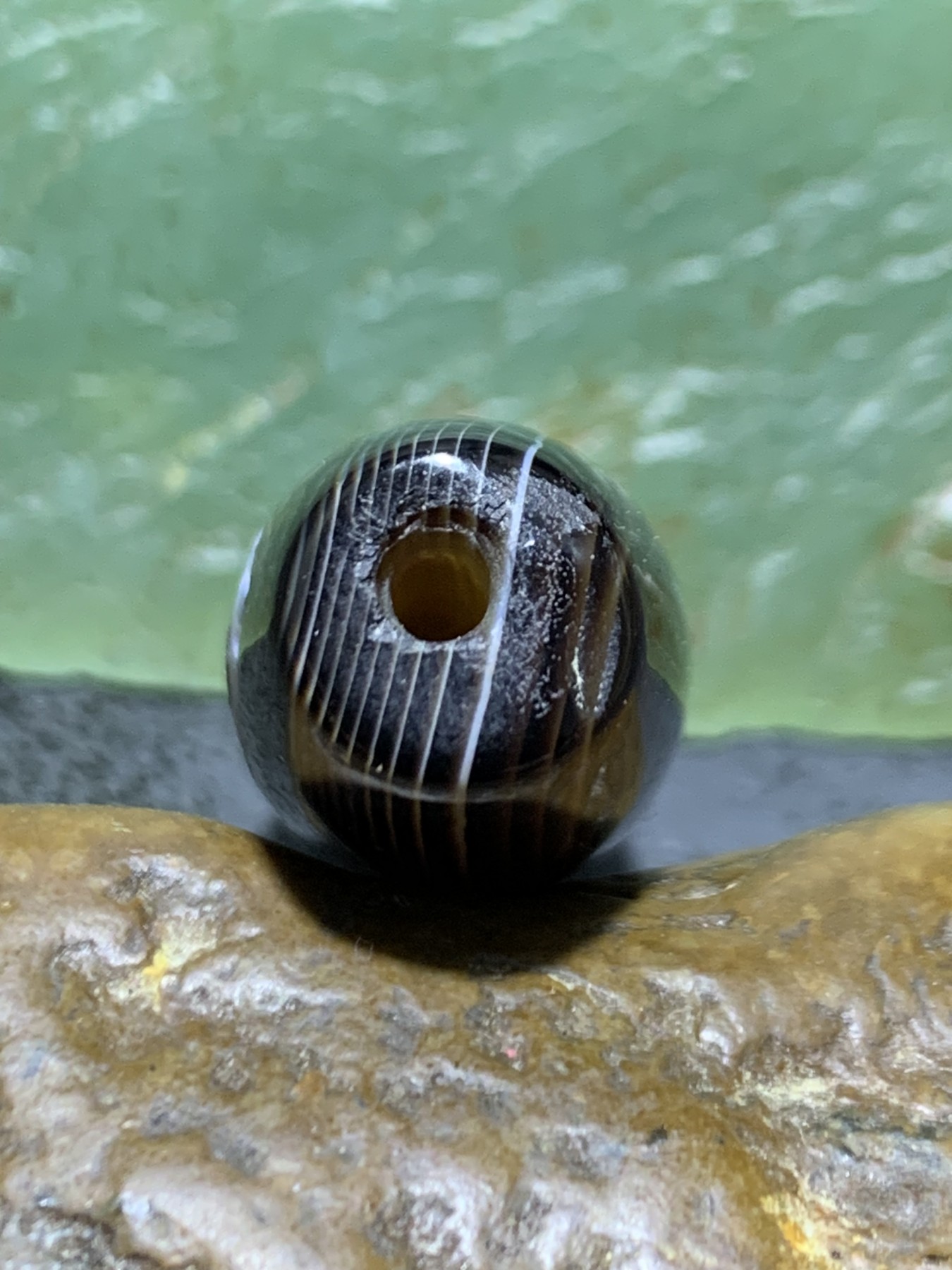 药师玛瑙手工雕刻一心向佛随形桶珠一颗