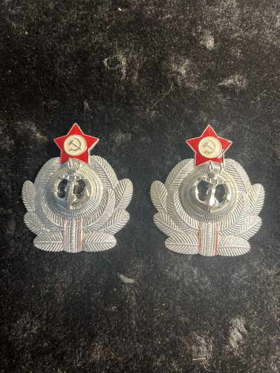 商都徽章拍卖第12期 - 苏联海军技术军官银色帽徽 铝制涂漆 保真原品 库存 一组2枚