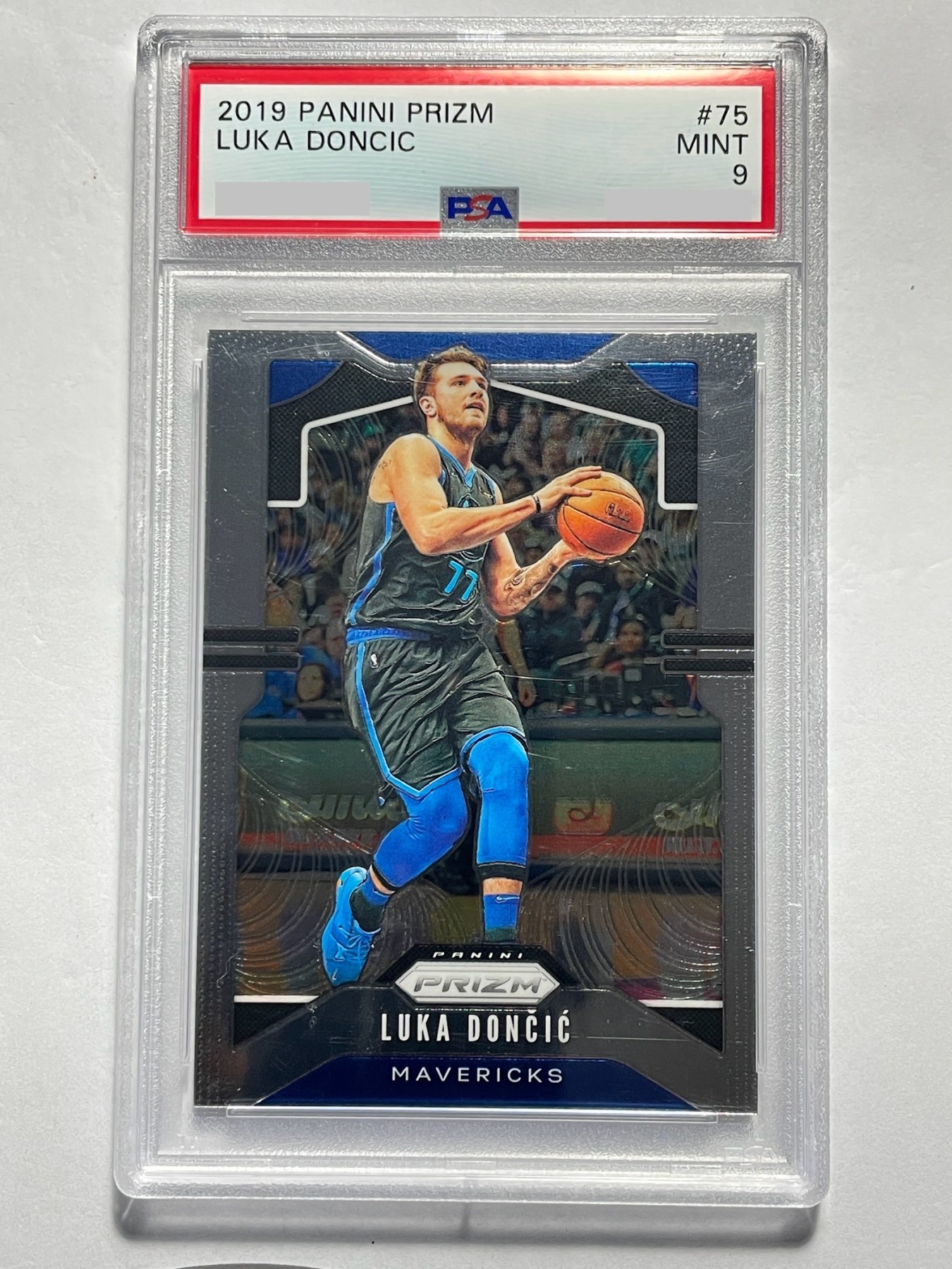 【德藏】·第5期 ·卡牌拍卖 -{ NBA,MLB,WWE···超多亲签卡 } 全场包邮 Panini 2019 Prizm 达拉斯独行侠队 卢卡·东契奇 PSA 9