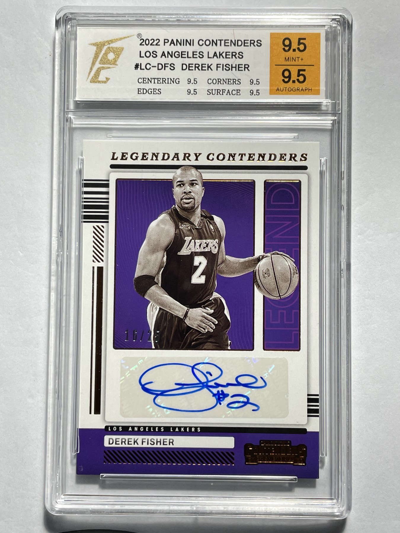 【德藏】·第5期 ·卡牌拍卖 -{ NBA,MLB,WWE···超多亲签卡 } 全场包邮 Panini 2022 球票 湖人队 德里克·费舍尔 25遍 亲签限编卡 TQG 9.5