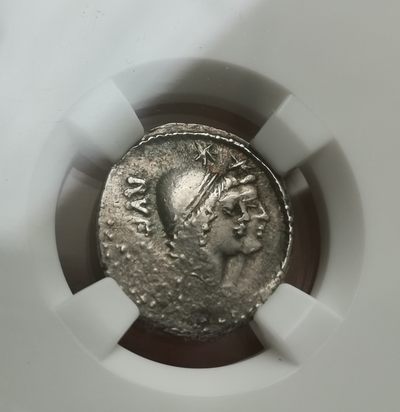 瓶子🏺第112期拍卖会 -  古罗马共和狄纳里银币 制币官:Mn Cordius Rufus公元前46年