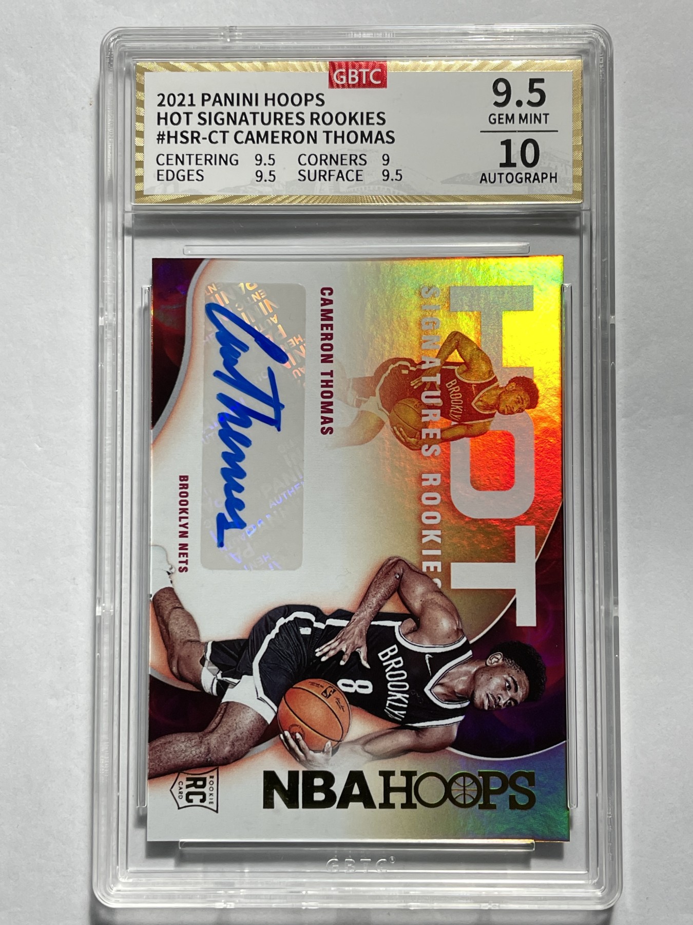 【德藏】·第5期 ·卡牌拍卖 -{ NBA,MLB,WWE···超多亲签卡 } 全场包邮 Panini 2021 Hoops 布鲁克林篮网队 卡梅伦·托马斯 新秀 亲签卡 公博 9.5 签名10