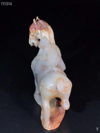 精品和田玉玉马摆件，雕工精湛，包浆老道，沁色完美，玉质温润细腻，收藏佳品！ 精品和田玉玉马摆件，雕工精湛，包浆老道，沁色完美，玉质温润细腻，收藏佳品！
