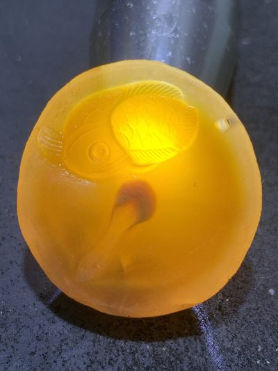 精美亚光高润度冻料冰飘蒙料战国红玛瑙手工俏色巧雕刻古蜀文化三星堆面具吊坠一个， 精美亚光高润度冻料冰飘蒙料战国红玛瑙手工俏色巧雕刻古蜀文化三星堆面具吊坠一个，