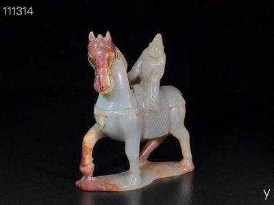 精品和田玉玉马摆件，雕工精湛，包浆老道，沁色完美，玉质温润细腻，收藏佳品！ 精品和田玉玉马摆件，雕工精湛，包浆老道，沁色完美，玉质温润细腻，收藏佳品！