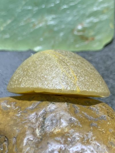 精美亚光高润度冻料冰飘蒙料战国红玛瑙手工俏色巧雕刻古蜀文化三星堆面具吊坠一个， 精美亚光高润度冻料冰飘蒙料战国红玛瑙手工俏色巧雕刻古蜀文化三星堆面具吊坠一个，