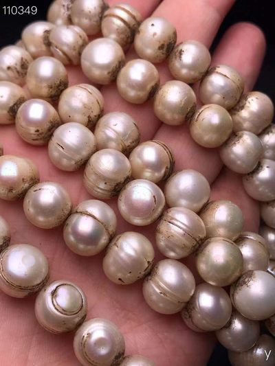 天然珍珠项链，质地细腻，通透漂亮，器型美丽大气，包浆浓郁，保存完好，收藏珍品！ 天然珍珠项链，质地细腻，通透漂亮，器型美丽大气，包浆浓郁，保存完好，收藏珍品！