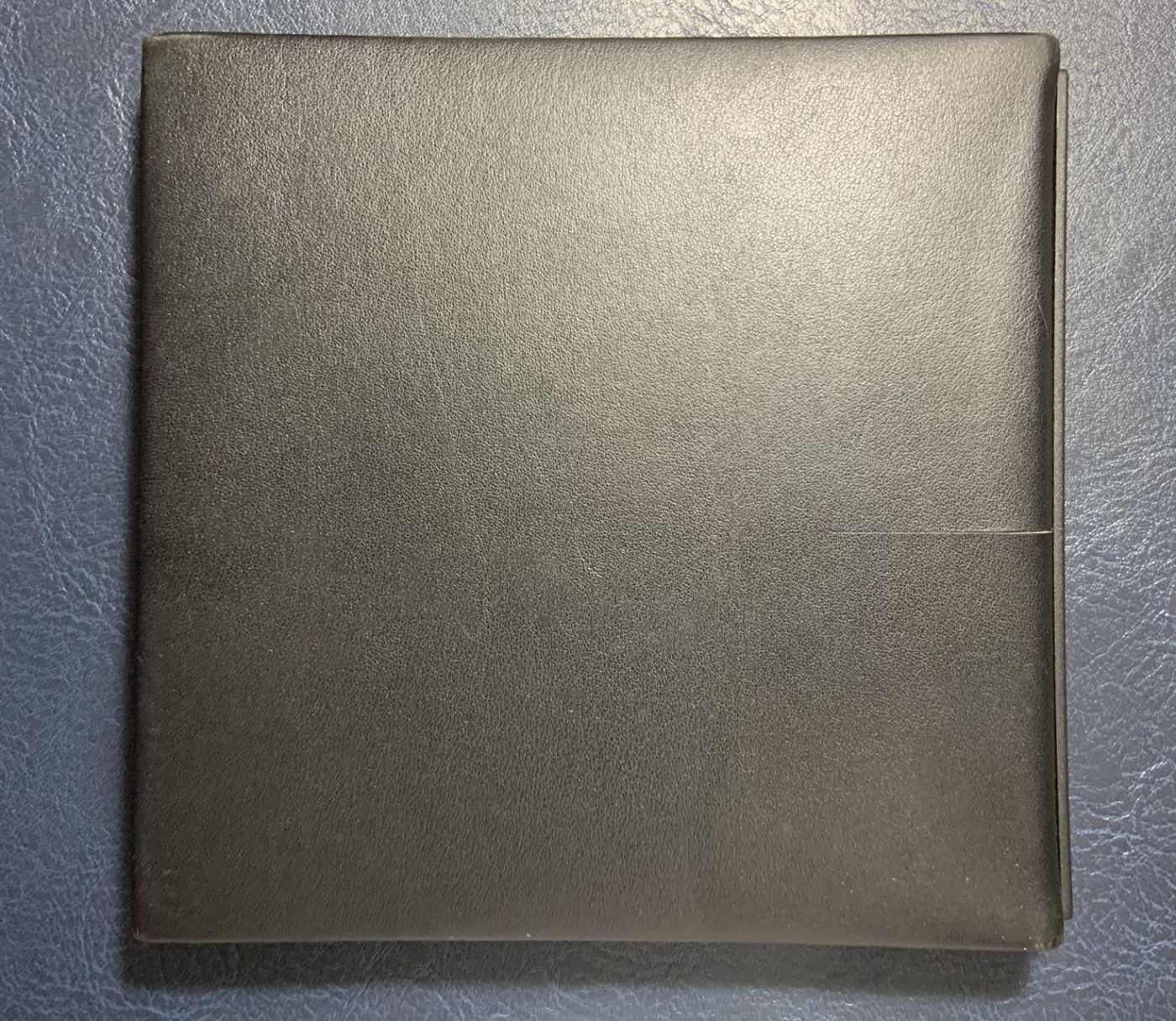 收藏联盟Quantum Auction 第295期拍卖  加拿大10元全同号纸币纪念册 品相全新UNC 最后一期印刷和最新一版 限量发行