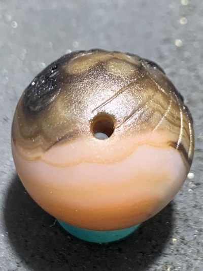 精美亚光高玉化巴西玛瑙手工俏色巧雕钟馗2.0圆珠一个 精美亚光高玉化巴西玛瑙手工俏色巧雕钟馗2.0圆珠一个