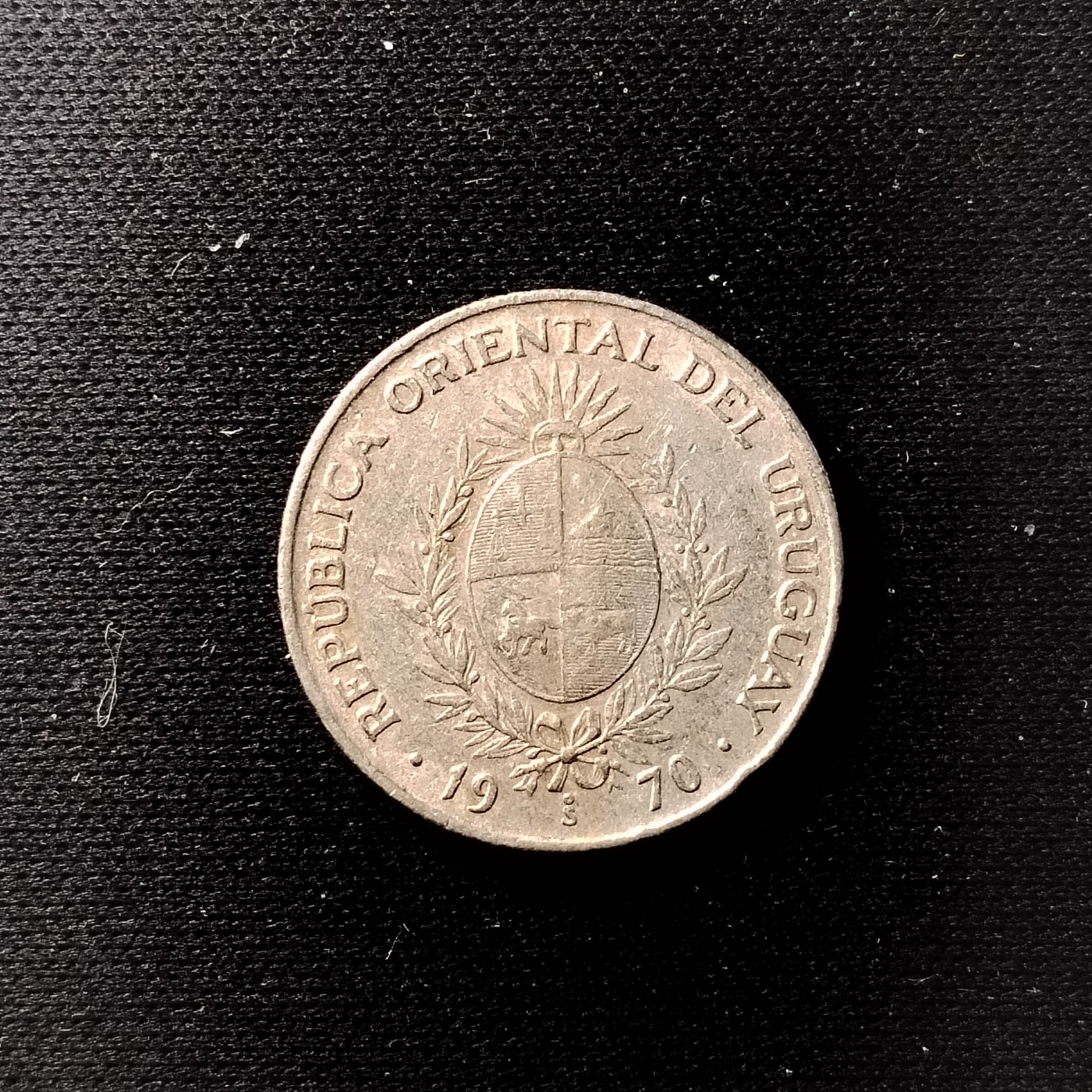231007 乌拉圭1970年20比索 小麦枝 独立年份 铜镍锌币 21.5mm4802