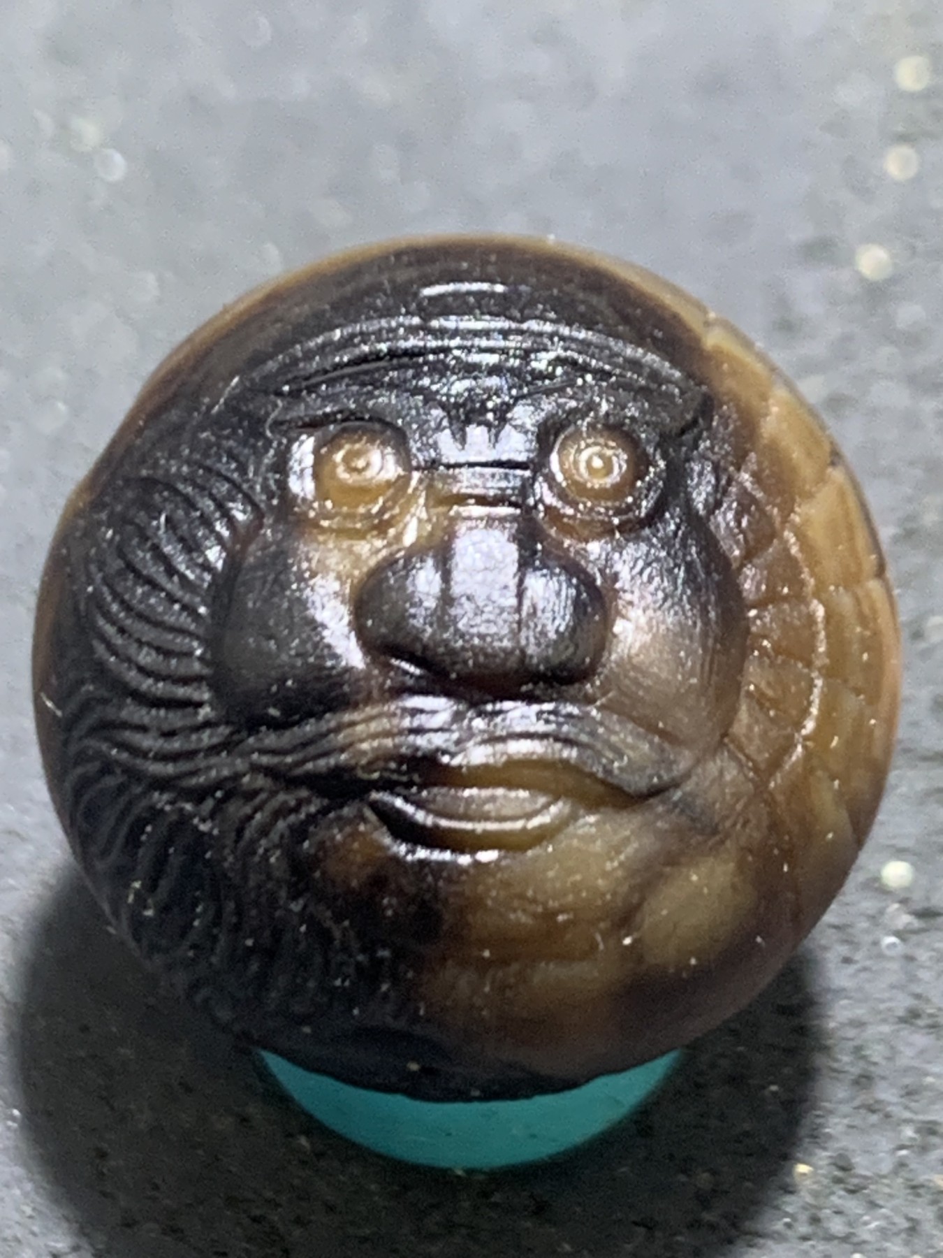 精美亚光高玉化巴西玛瑙手工俏色巧雕钟馗2.0圆珠一个
