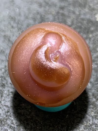 精美亚光高玉化巴西玛瑙手工俏色巧雕一心向佛2.0圆珠一个！ - 精美亚光高玉化巴西玛瑙手工俏色巧雕一心向佛2.0圆珠一个！