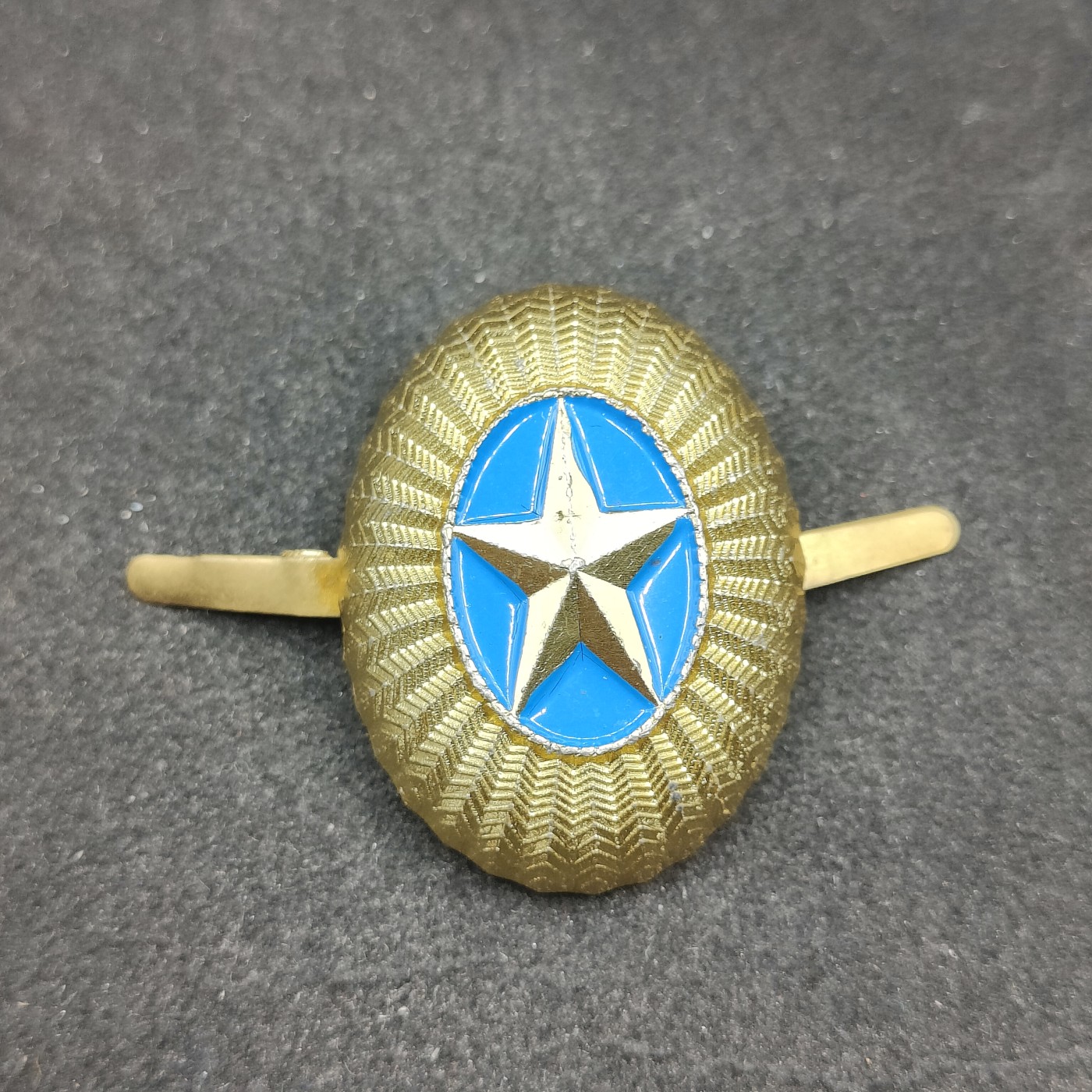 全场0元起拍 第98期 咸鱼国勋章拍卖专场 10月11日（周三）下午6：00开始 哈萨克斯坦 苏联模式帽徽