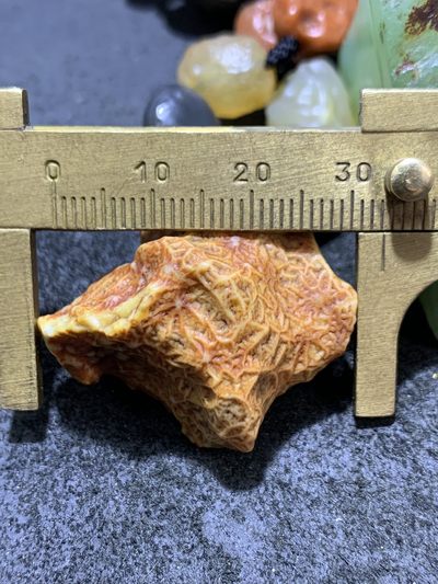 精美阿拉善多彩大颗粒筋脉石玛瑙项链一条 精美阿拉善多彩大颗粒筋脉石玛瑙项链一条