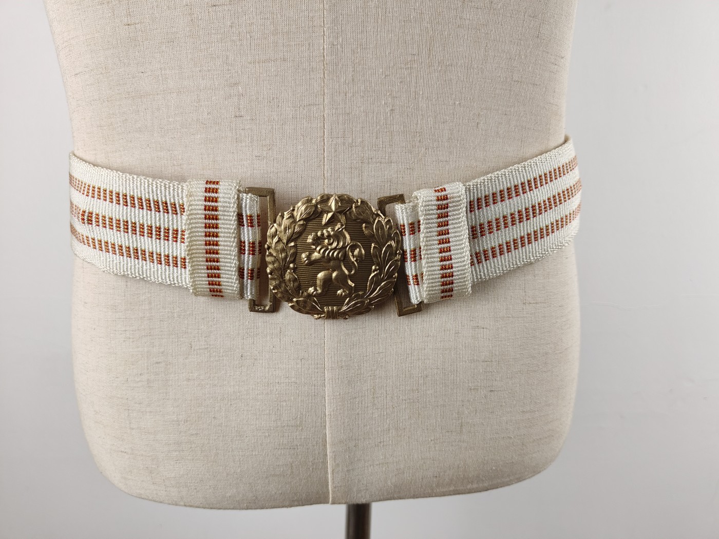 全场0元起拍 第98期 咸鱼国勋章拍卖专场 10月11日（周三）下午6：00开始 保加利亚军官 早期白色礼服腰带 长度可调节