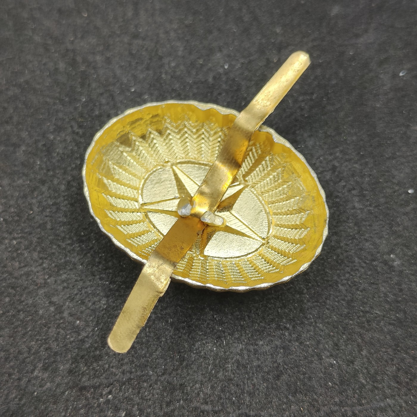 全场0元起拍 第98期 咸鱼国勋章拍卖专场 10月11日（周三）下午6：00开始 哈萨克斯坦 苏联模式帽徽