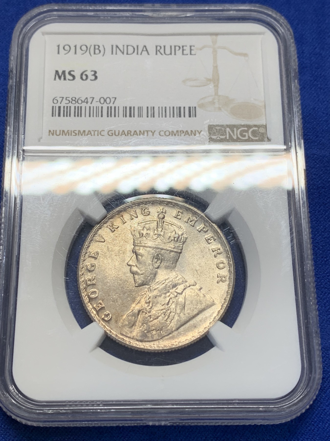 《竞宝斋》第204场-周日，周一 2场 (全场包邮) NGC-MS63 印度 1919（B）乔治五世1卢比银币 底板光亮 63的分数很不错了