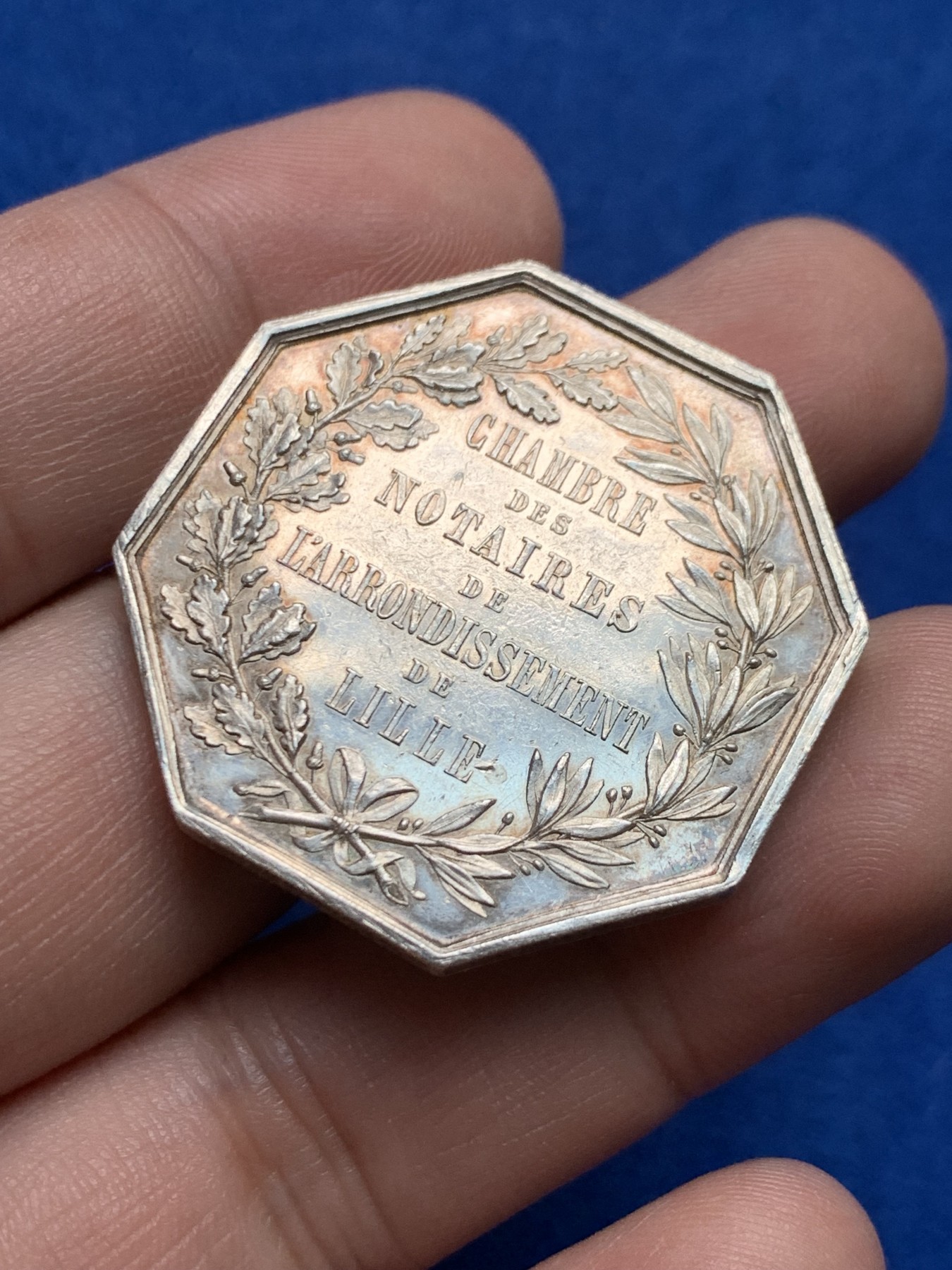 《竞宝斋》第205场-周日，周一 2场 (全场包邮) 1849年法兰西公证人原铸八角银质代币，手指边铭 (1845／1860)，UNC品相！19.2克，34.2mm 收藏把玩俱佳