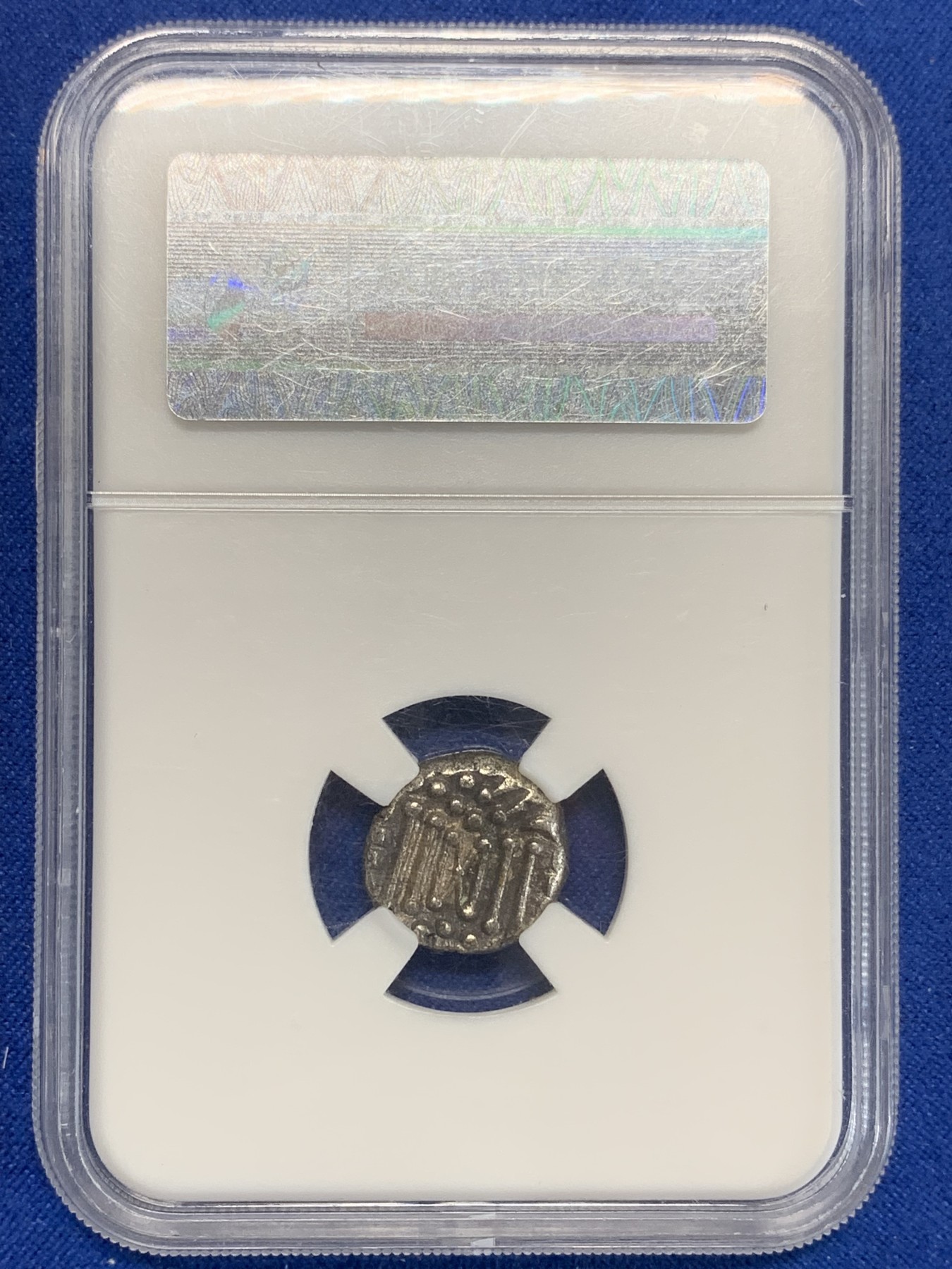 《竞宝斋》第205场-周日，周一 2场 (全场包邮) 公元11世纪 印度古吉拉特查拉健王朝 加底亚派沙1德拉克马银币 两面深打内容居中 正圆厚实老包浆原始状态实属难得