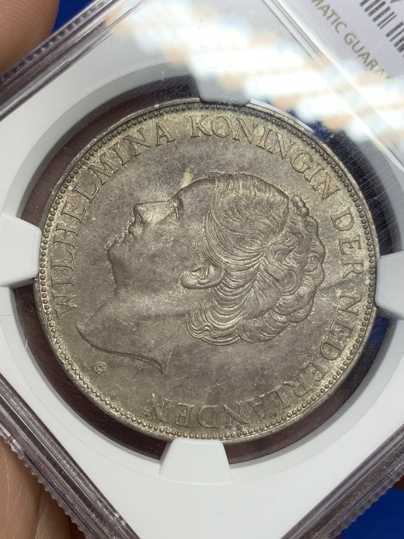 《竞宝斋》第205场-周日，周一 2场 (全场包邮) NGC-MS64 荷兰1937年女王威廉明娜2.5盾银币 包浆深厚 高分好品