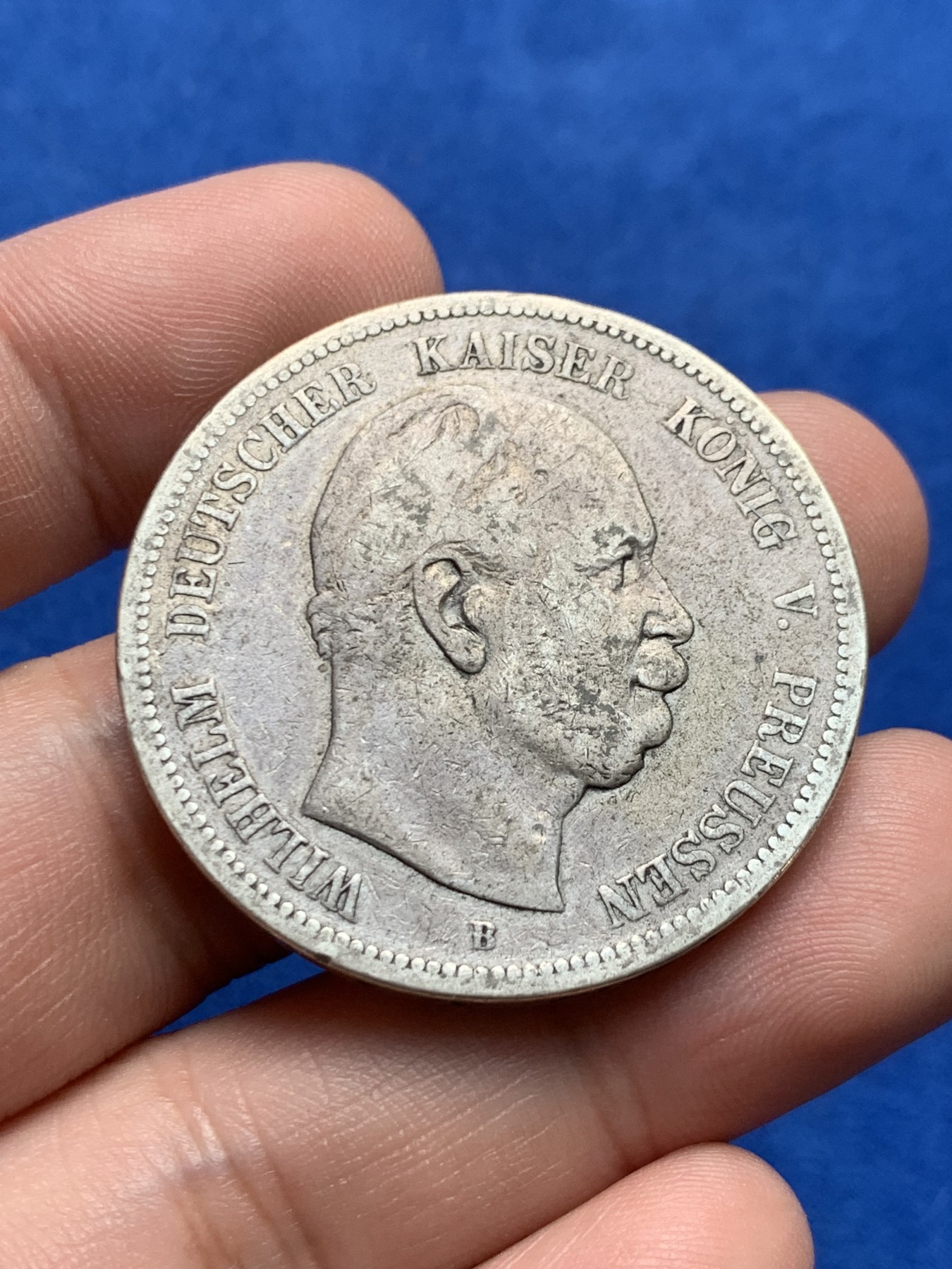 《竞宝斋》第205场-周日，周一 2场 (全场包邮) 1876年德国普鲁士威廉一世短翅5马克银币，老包浆