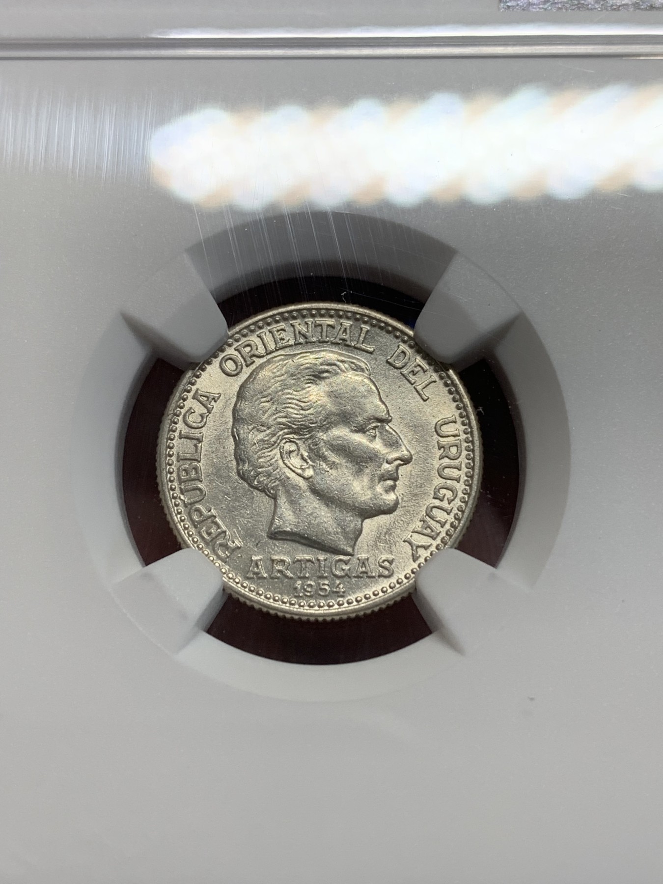 《竞宝斋》第205场-周日，周一 2场 (全场包邮) NGC MS62 乌拉圭1954年20分银币