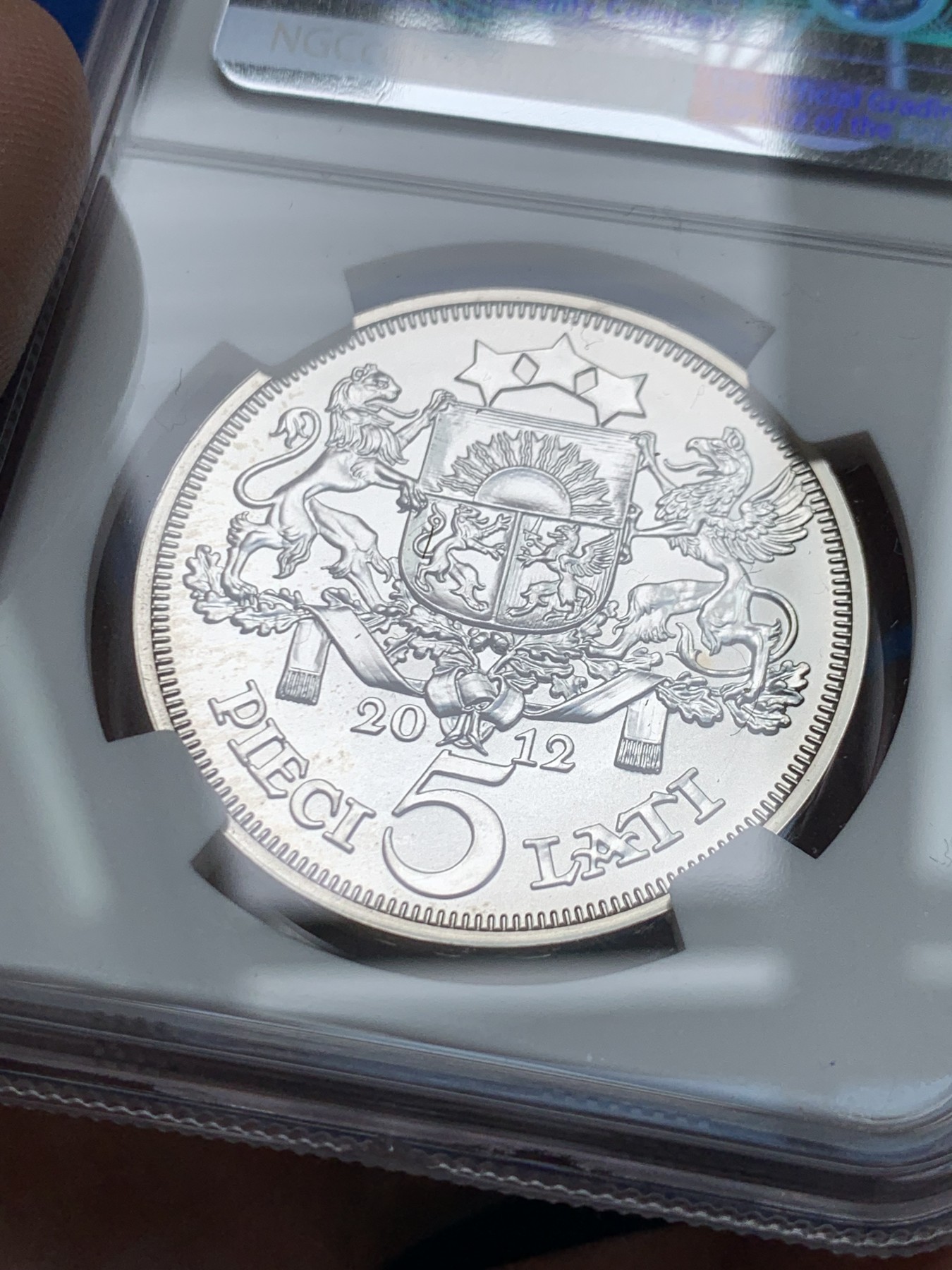 《竞宝斋》第205场-周日，周一 2场 (全场包邮) NGC MS68 拉脱维亚2012年5拉特谷物女神银币 完美底板 经典品种