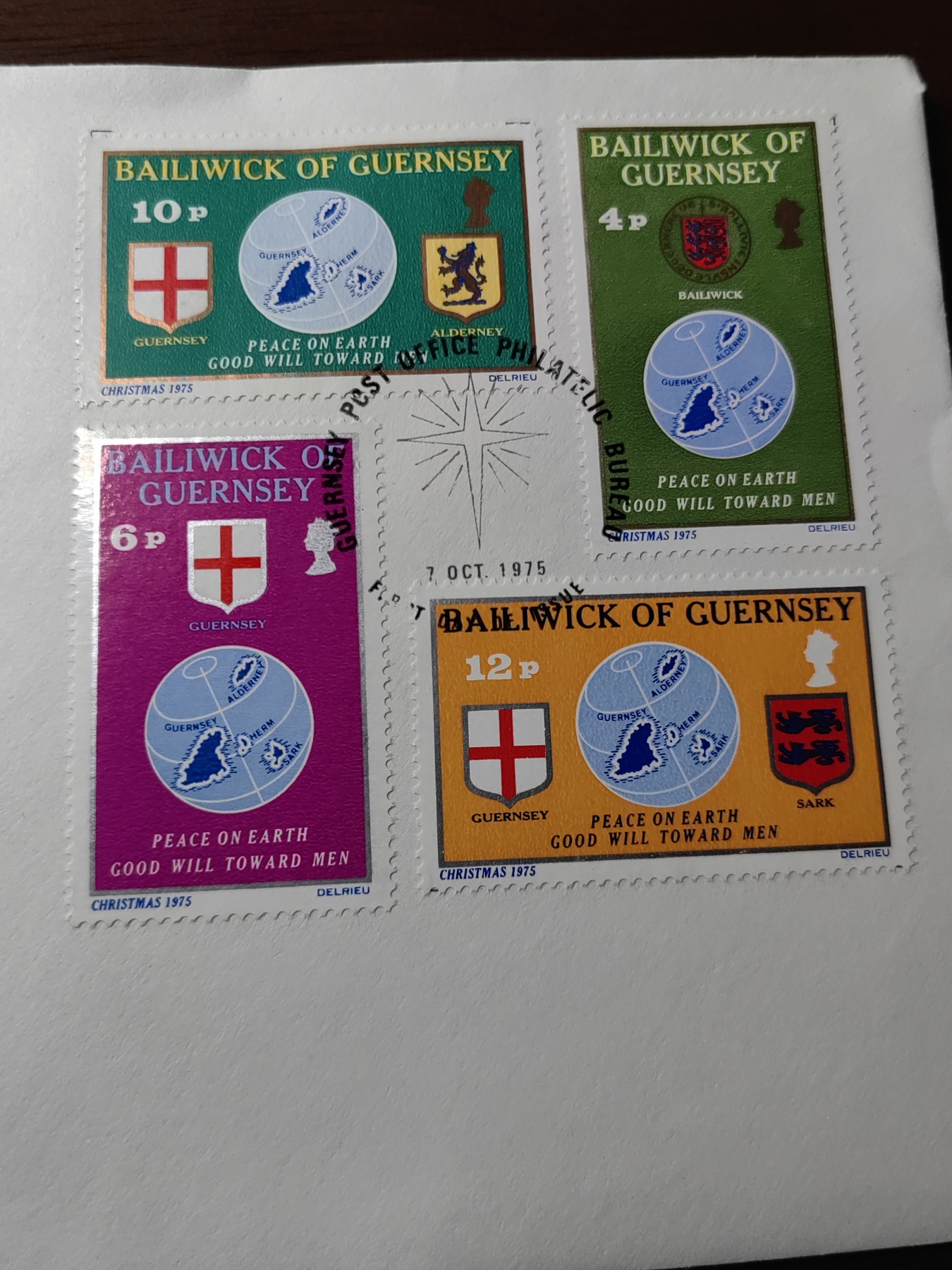 外国邮品精品专场（秒杀）第①⑤场 根西岛1975年 新年快乐 世界和平 人类善意 4枚全