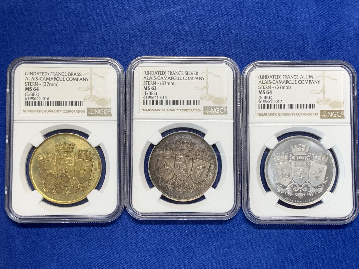 《竞宝斋》第205场-周日，周一 2场 (全场包邮) NGC-MS63/64/64 法国 十九世纪 Alais-Camargue贸易公司银铝铜章三枚 设计漂亮 银章五彩