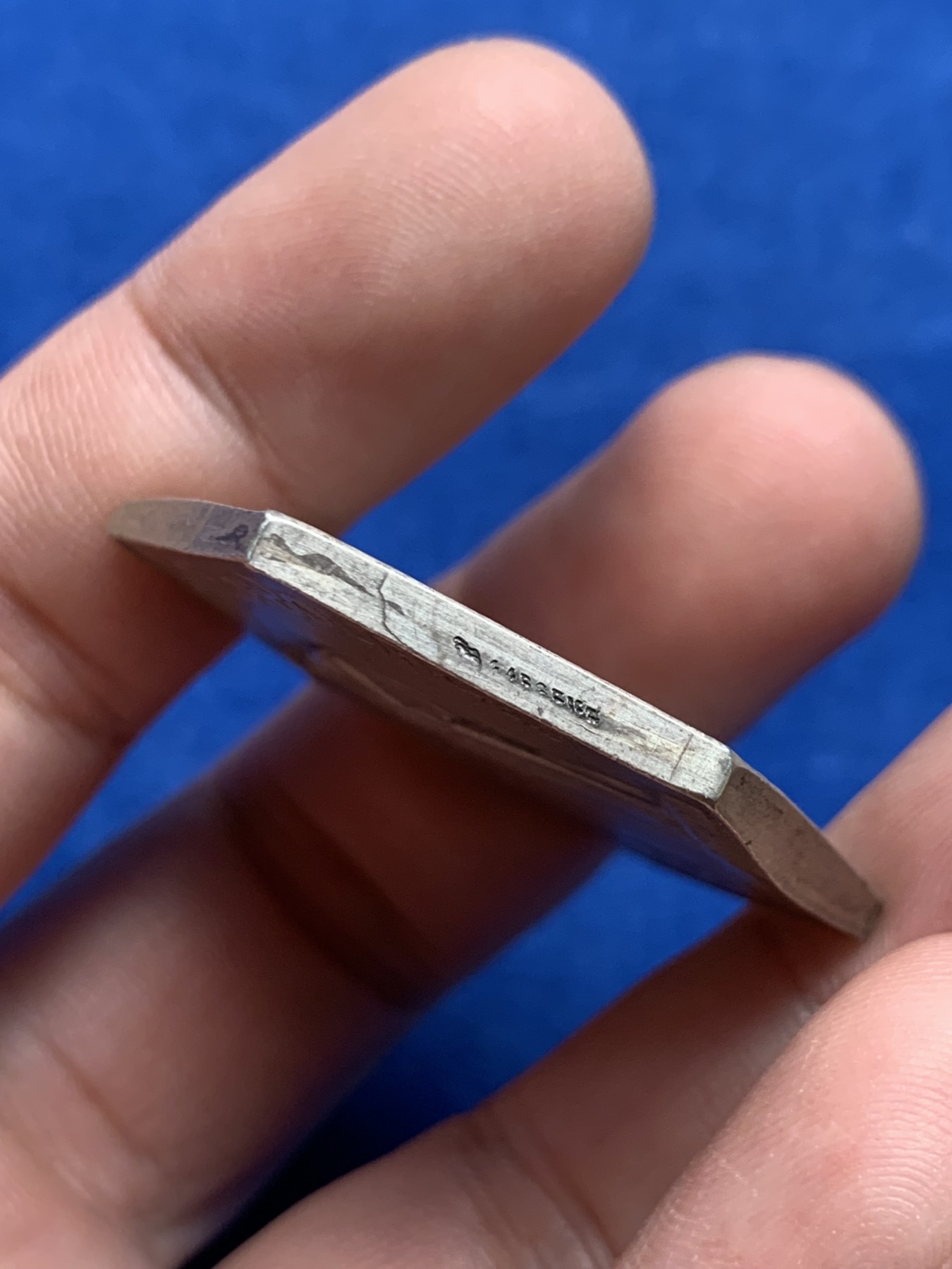 《竞宝斋》第205场-周日，周一 2场 (全场包邮) 法国布尔日商会六角银质代币 边铭打制特殊 36.4mm 28.7克 大规格 首见品种