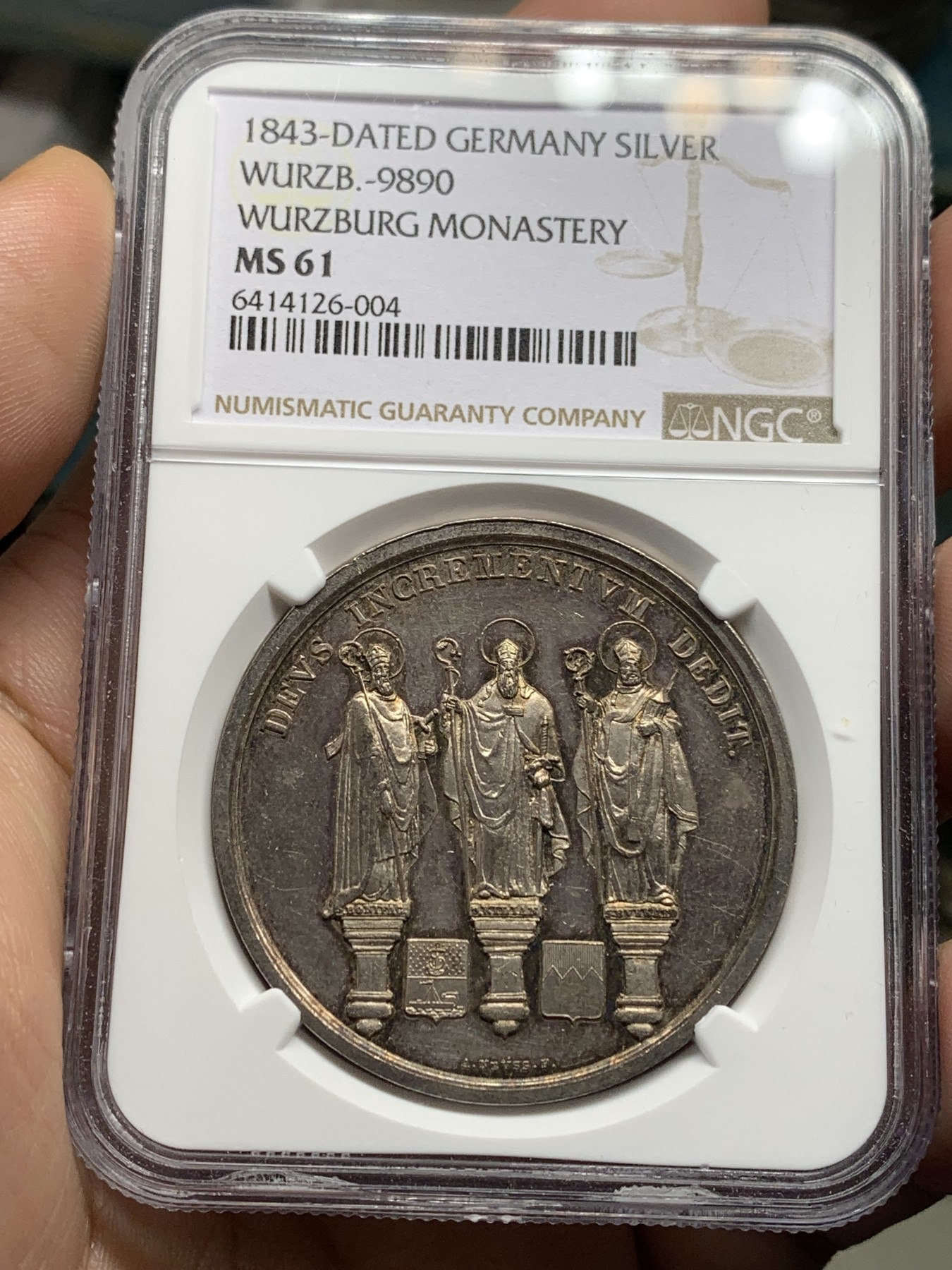 《竞宝斋》第205场-周日，周一 2场 (全场包邮) NGC-MS61 1843年德国巴伐利亚维尔茨堡大教堂教区成立1100周年纪念银章，直径约41mm,淡金色包浆，非常漂亮。