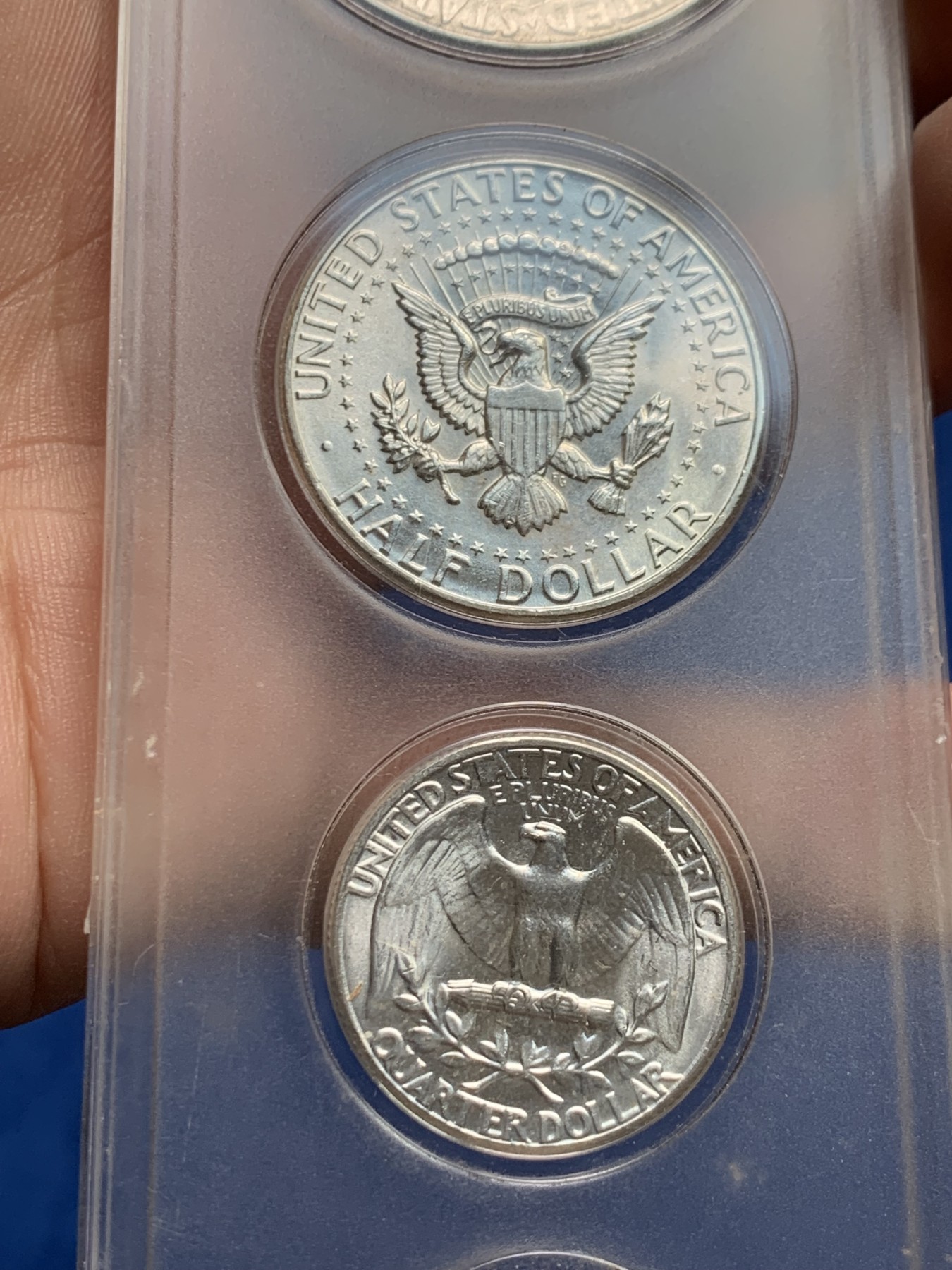 《竞宝斋》第205场-周日，周一 2场 (全场包邮) 美国 1分-1美元 套币一组，含5枚1964,1枚1922和平大银币，3枚1964为900银