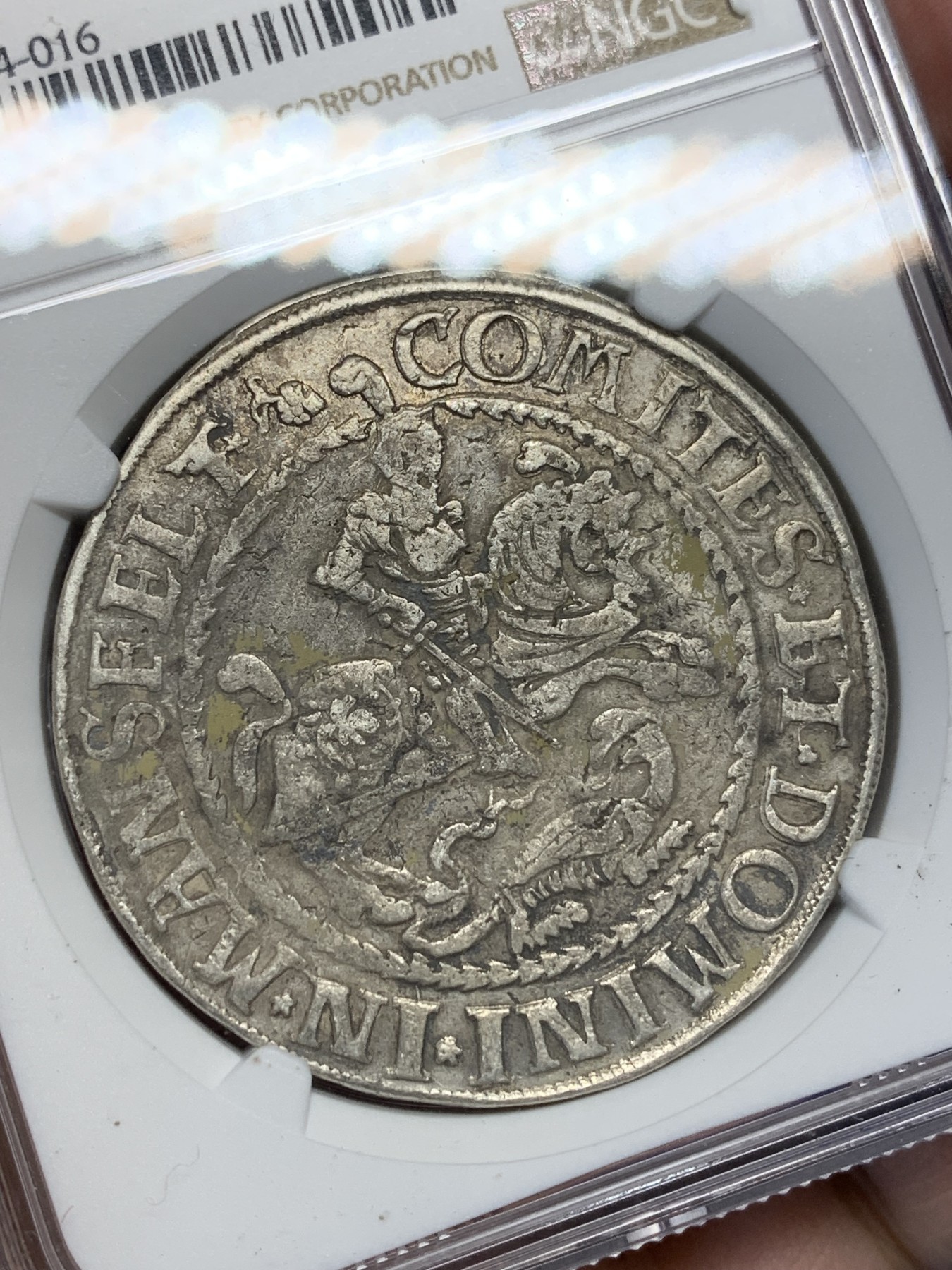 《竞宝斋》第205场-周日，周一 2场 (全场包邮) 唯一冠军分 NGC XF45  德意志 1561-1564年 曼斯菲尔德屠龙1泰勒，屠龙泰勒系列的鼻祖，近500年的手工打制币