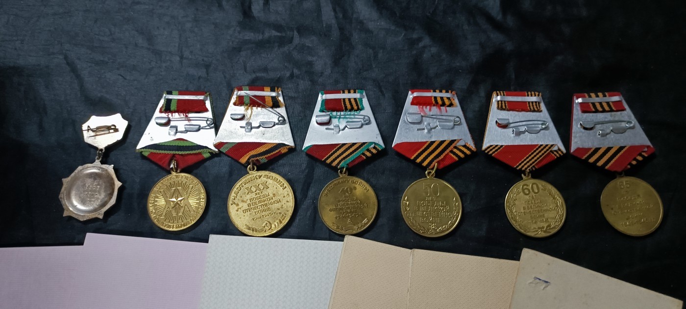 天字一号精品书章拍卖！ 苏联卫国战争系列7枚，带证好品