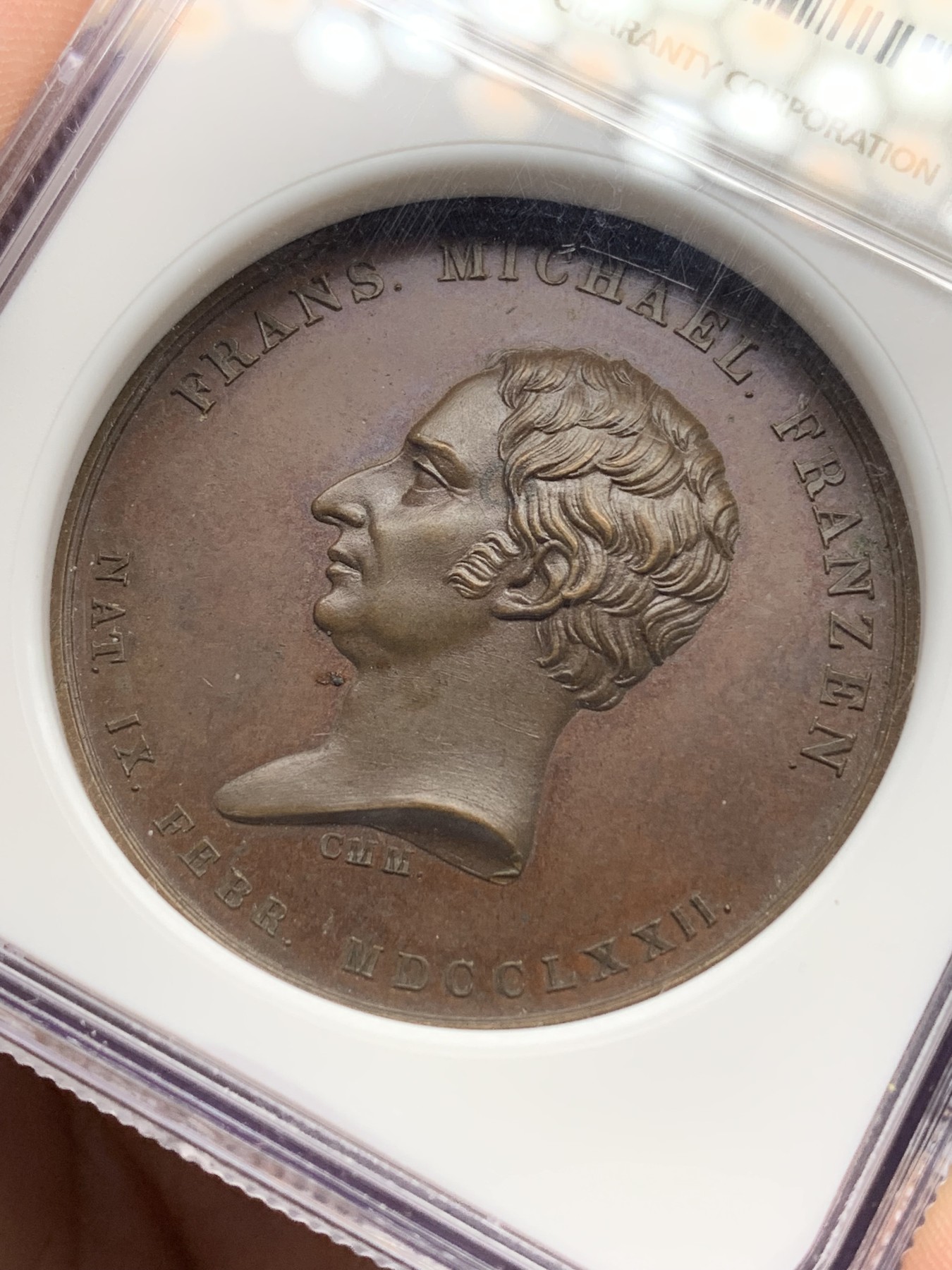 《竞宝斋》第205场-周日，周一 2场 (全场包邮) NGC MS62 瑞典1772诗人弗兰森纪念铜章 加厚盒高浮雕巧克力色