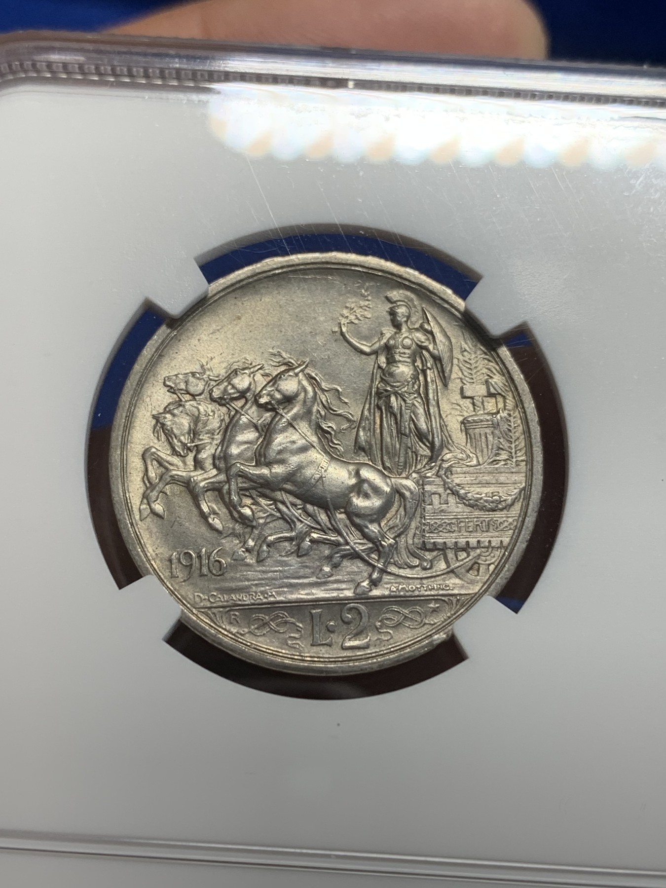 《竞宝斋》第205场-周日，周一 2场 (全场包邮) NGC-MS62 意大利1916-R 女神马车 2里拉银币