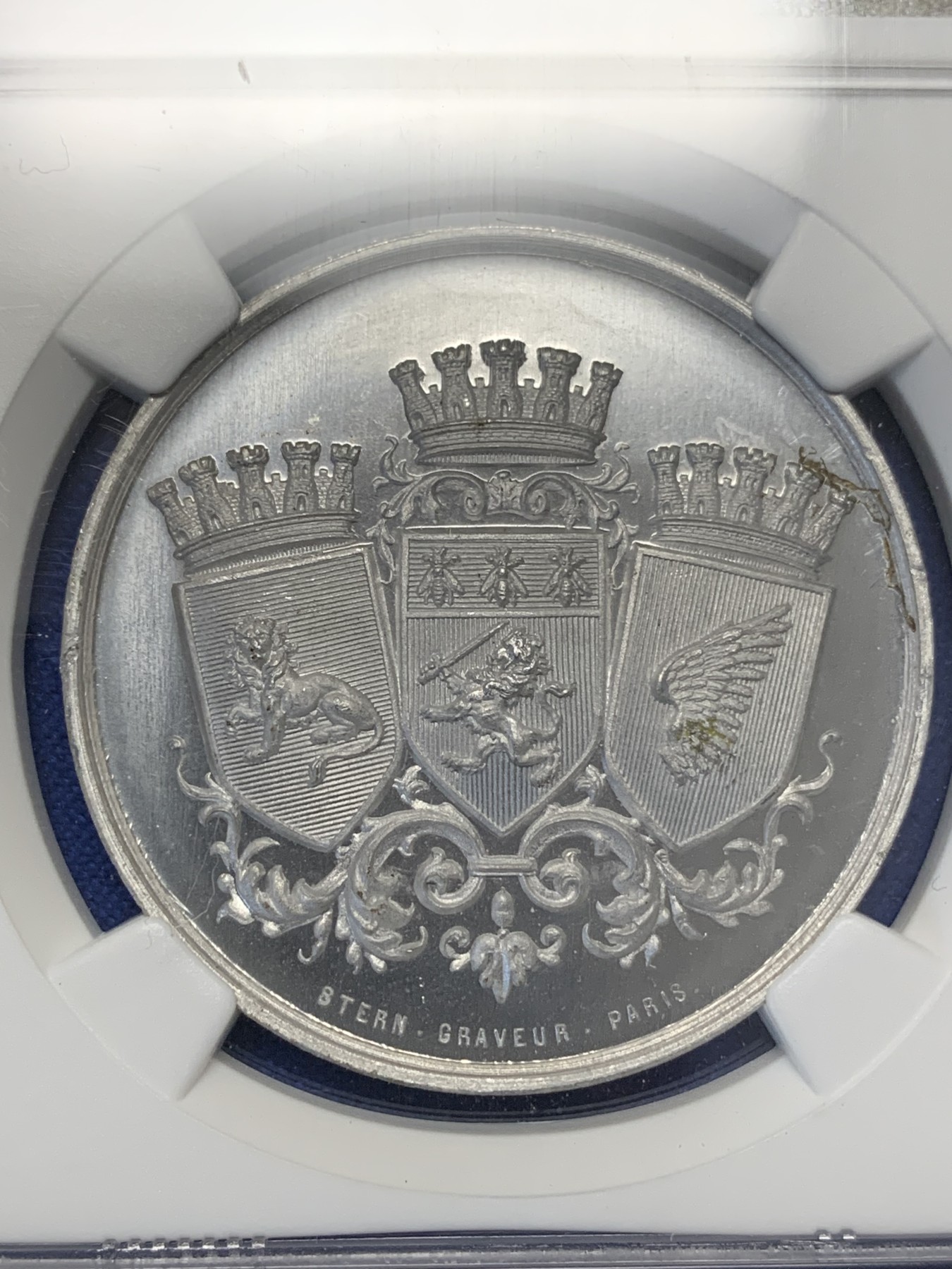 《竞宝斋》第205场-周日，周一 2场 (全场包邮) NGC-MS63/64/64 法国 十九世纪 Alais-Camargue贸易公司银铝铜章三枚 设计漂亮 银章五彩