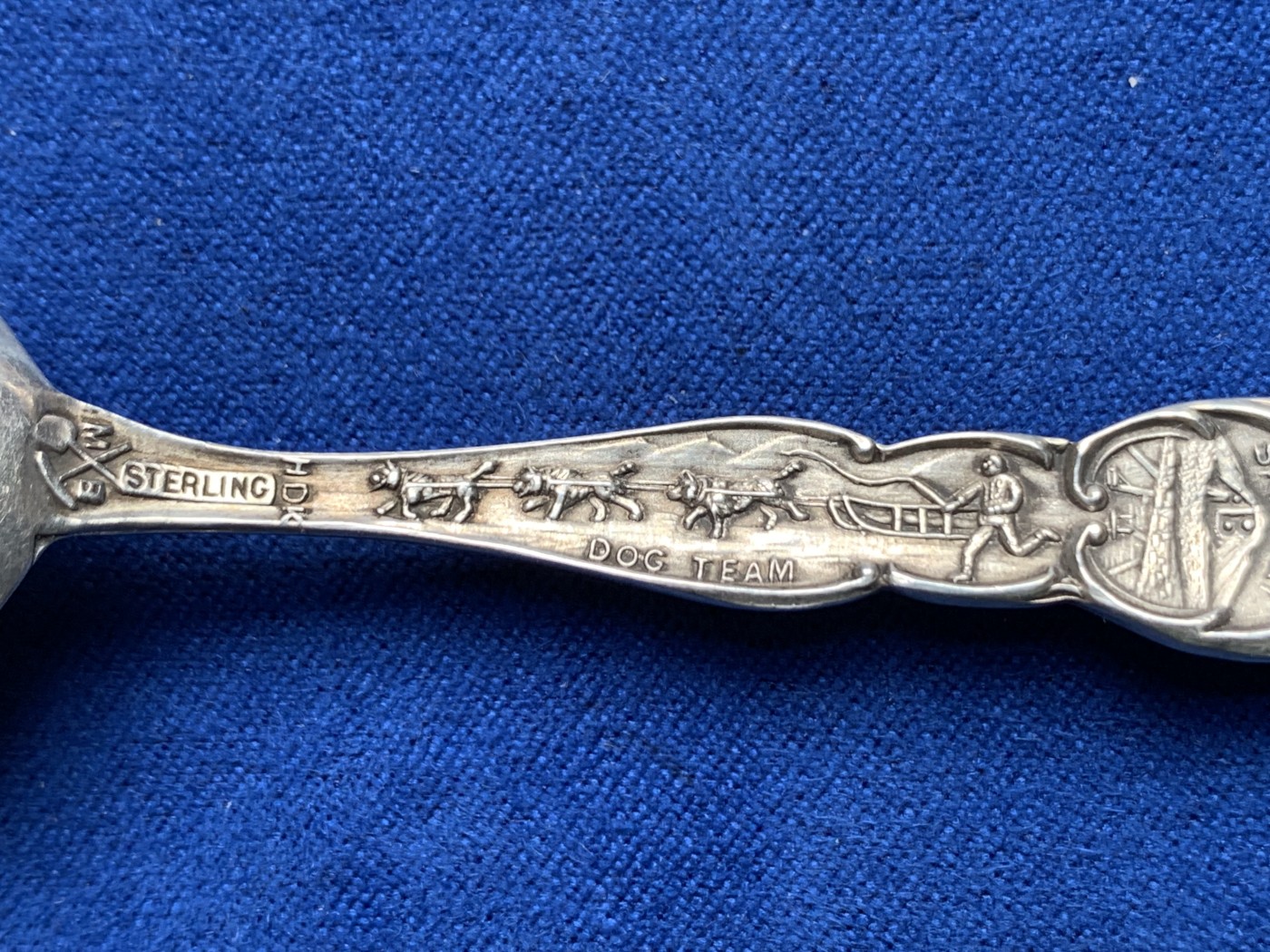 《竞宝斋》第205场-周日，周一 2场 (全场包邮) 阿拉斯加博览会 925银勺 10.3克 10cm 工艺精细 细节满满