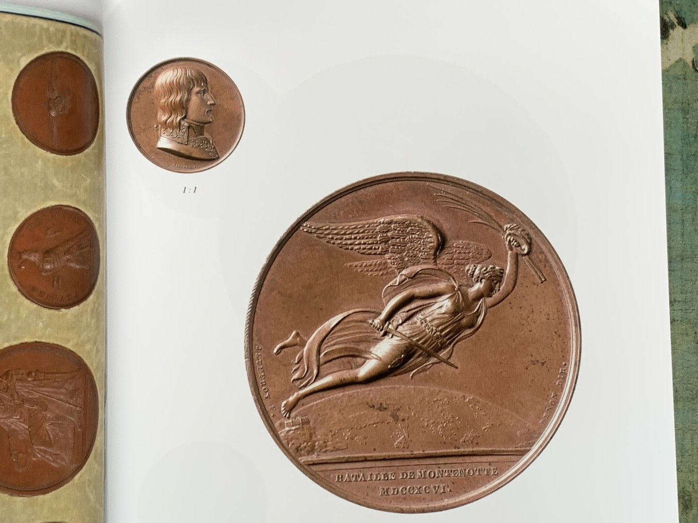 《竞宝斋》第205场-周日，周一 2场 (全场包邮) 拿破仑章图册，精美大图全彩印