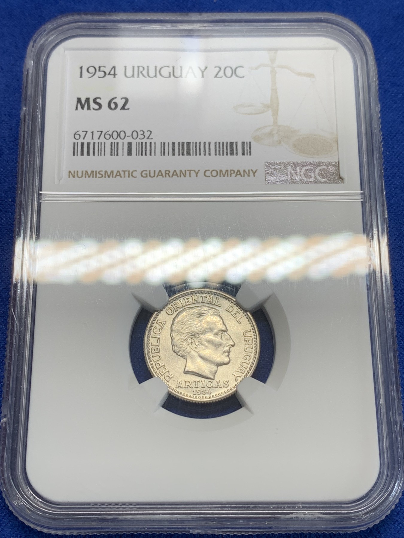 《竞宝斋》第205场-周日，周一 2场 (全场包邮) NGC MS62 乌拉圭1954年20分银币