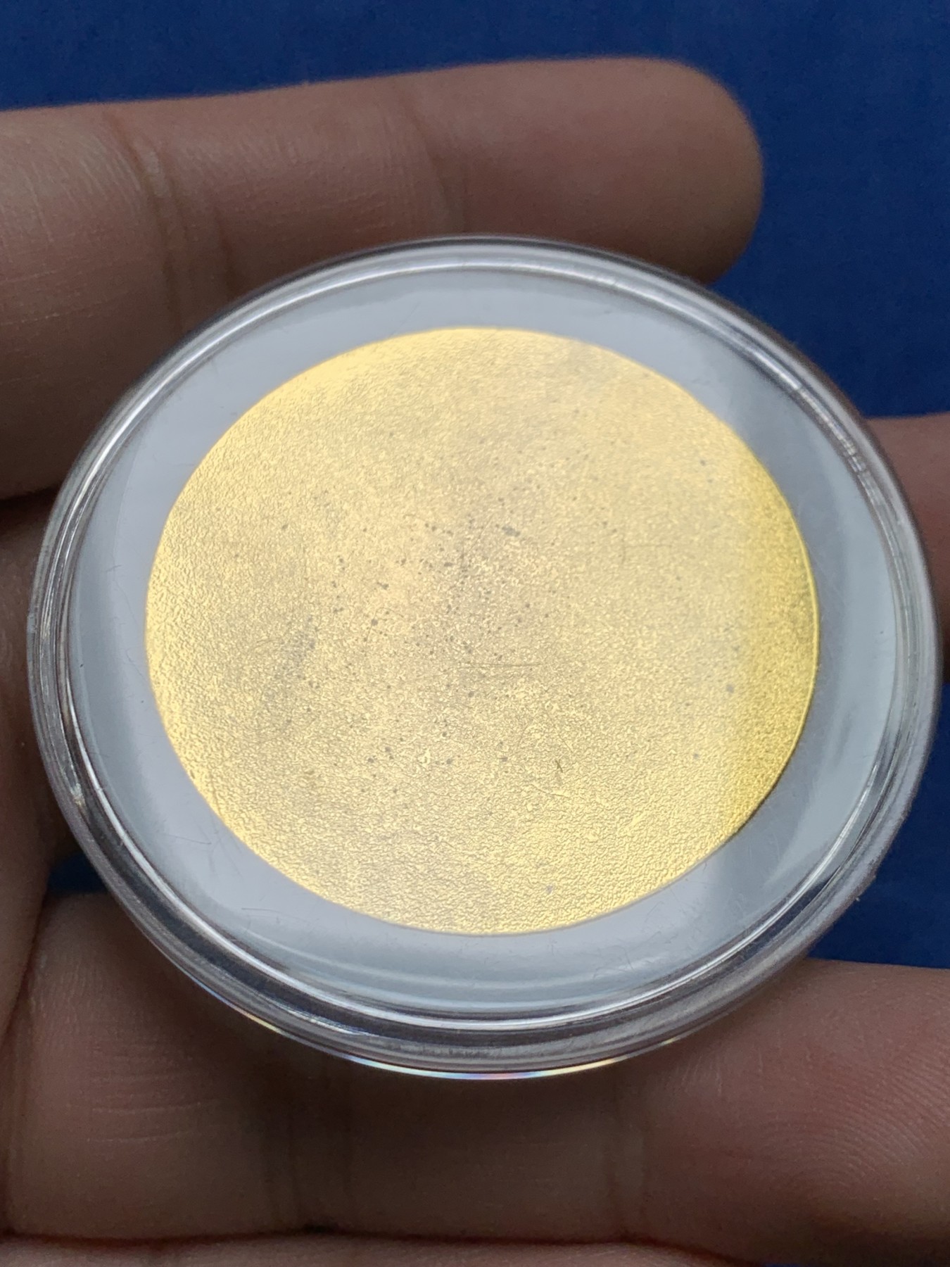 《竞宝斋》第205场-周日，周一 2场 (全场包邮) 公益拍卖:竞宝斋 上元佳节纪念章，爱心群友捐赠 所得款项将全部捐献给儿童助学