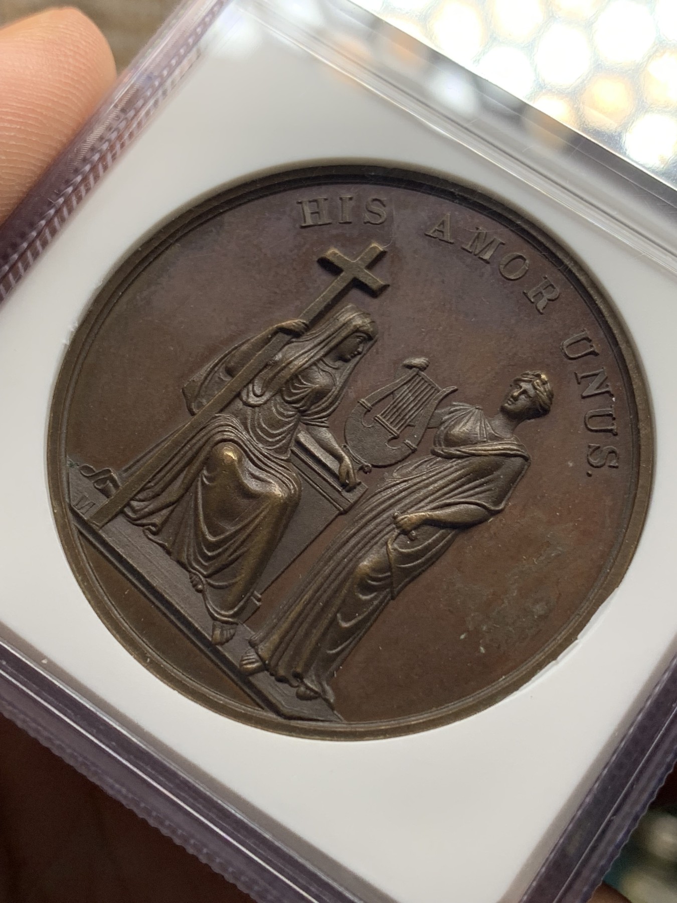 《竞宝斋》第205场-周日，周一 2场 (全场包邮) NGC MS62 瑞典1772诗人弗兰森纪念铜章 加厚盒高浮雕巧克力色