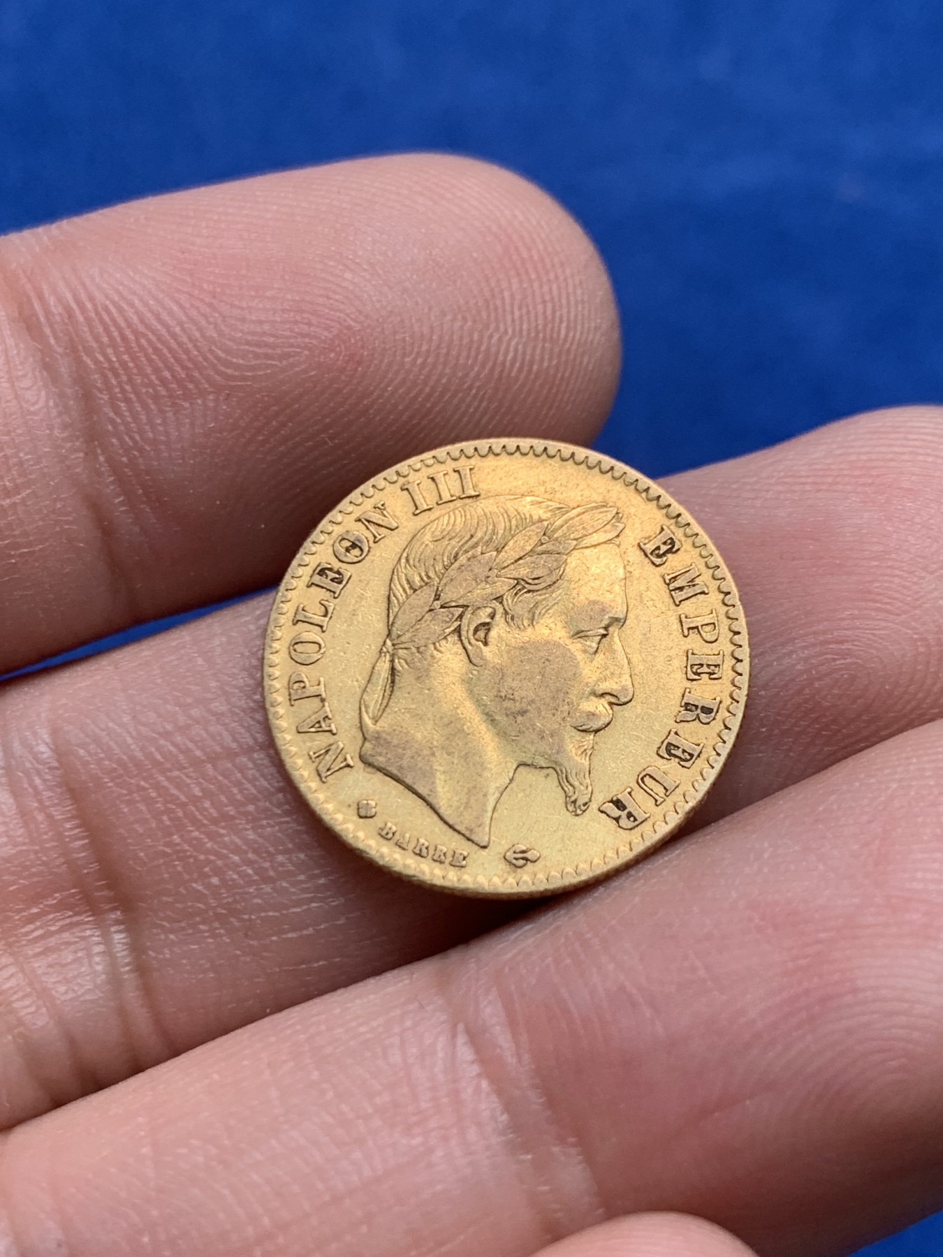 《竞宝斋》第205场-周日，周一 2场 (全场包邮) 法国1866山羊胡拿破仑三世10法郎金币 3.19克