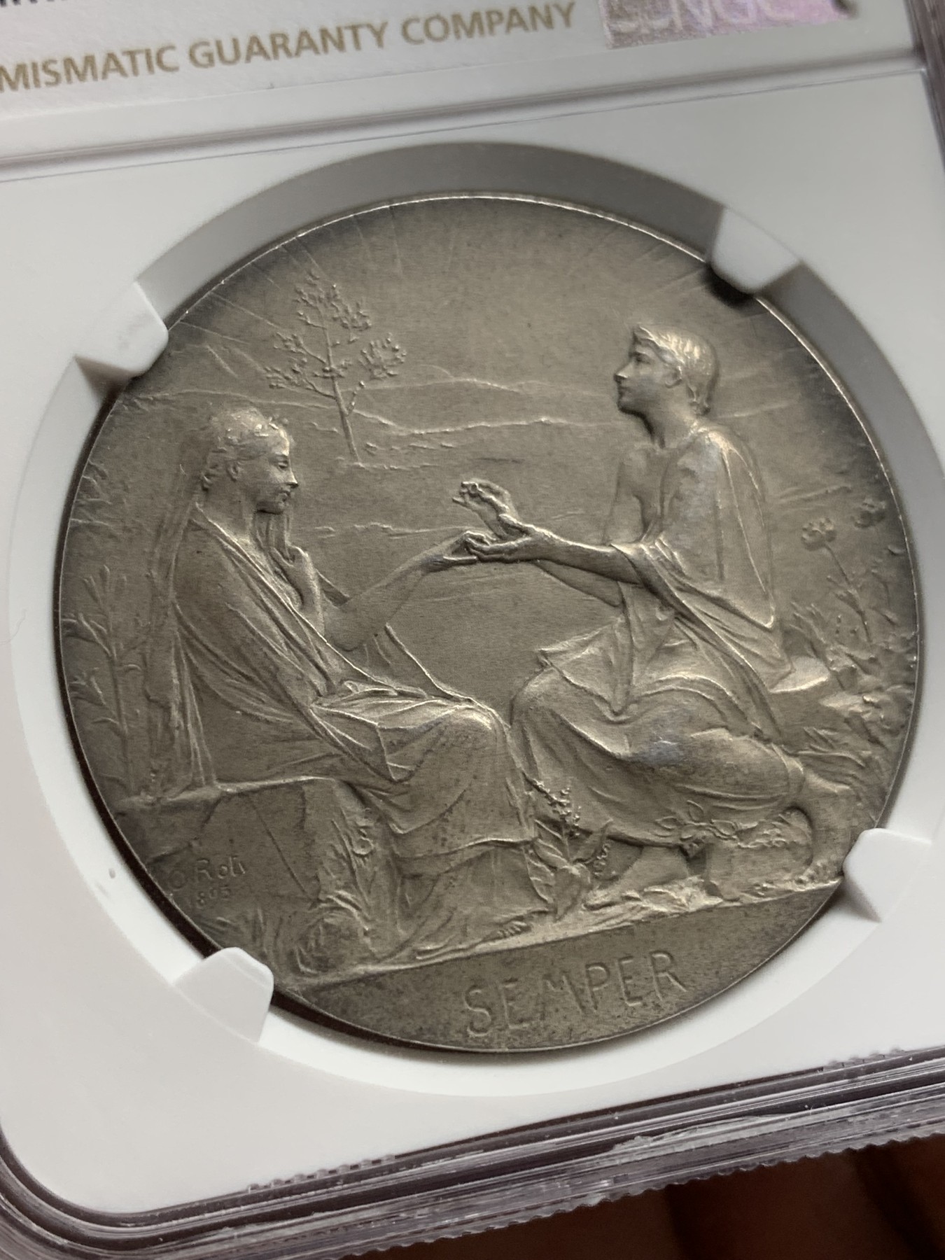 《竞宝斋》第205场-周日，周一 2场 (全场包邮) NGC-MS62 法国1913年结婚银章，罗蒂经典作品“永恒的爱”，很少见的背面未刻字使用，状态极佳，非常适合结婚送礼个人收藏