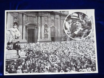 世界精品徽章拍卖-节后首场 - 二战原版德国卡片，内容如图，库存品