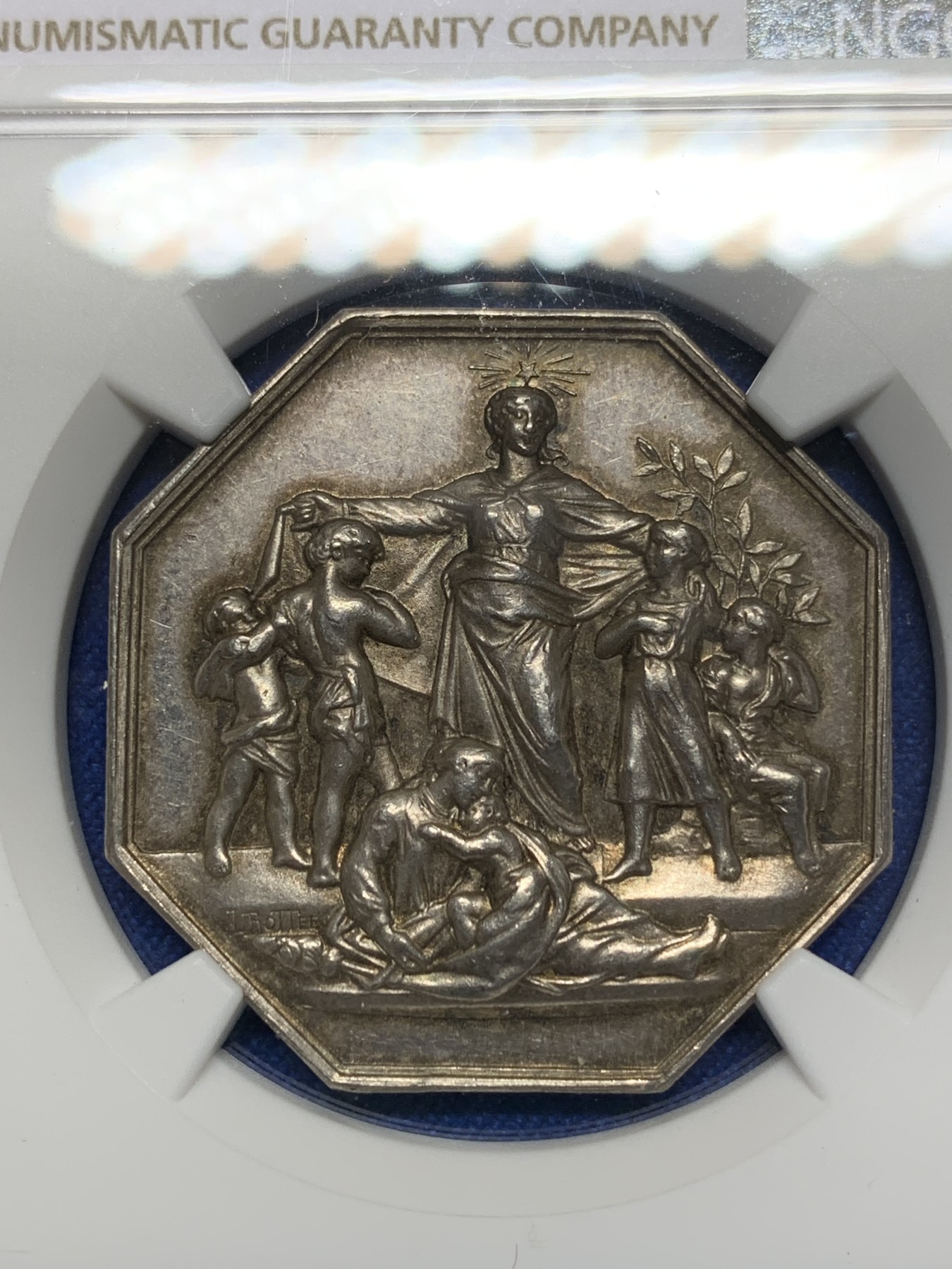 《竞宝斋》第205场-周日，周一 2场 (全场包邮) NGC MS62 法国 1878 奥尔良 慈善会 银质八角代币 细节丰富 极少品种