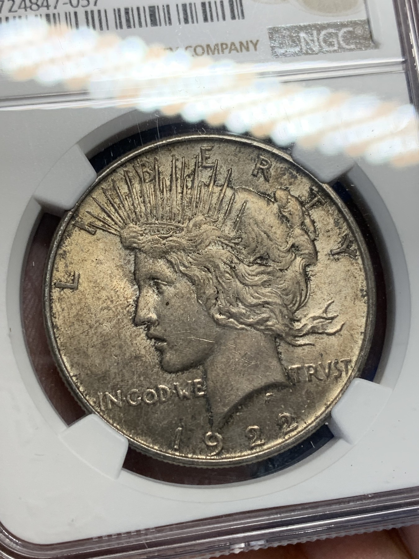 《竞宝斋》第205场-周日，周一 2场 (全场包邮) NGC MS63 美国1922年和平鸽1美元大银币 转光加深彩包浆