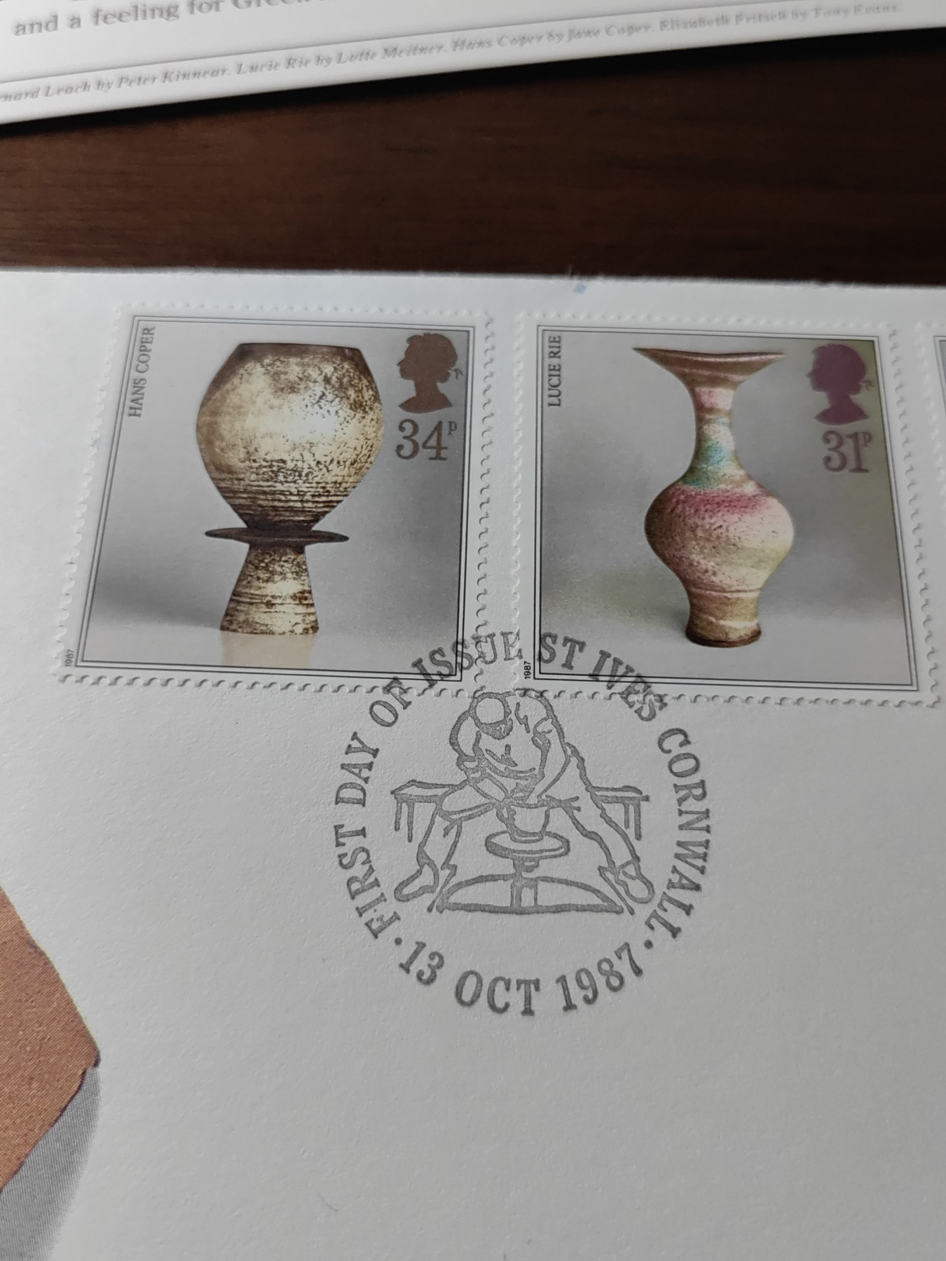 外国邮和小本票精品专场（秒杀和拍卖）第①⑥场 英国1987陶艺艺术 精美陶器作品 陶瓶 陶罐 4枚全