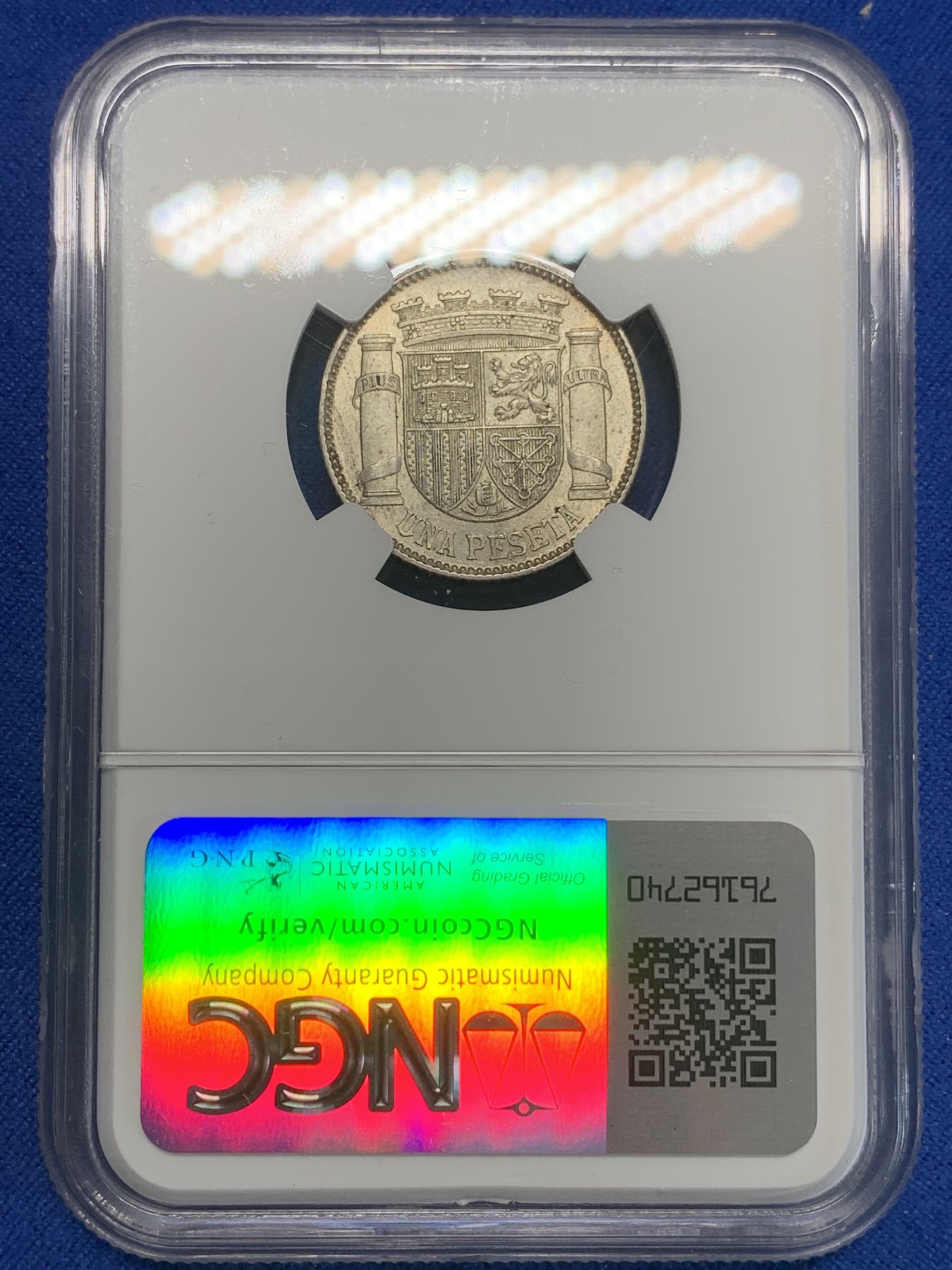 《竞宝斋》第205场-周日，周一 2场 (全场包邮) NGC-MS62 西班牙 1933年 内战版 1比塞塔拿花银币