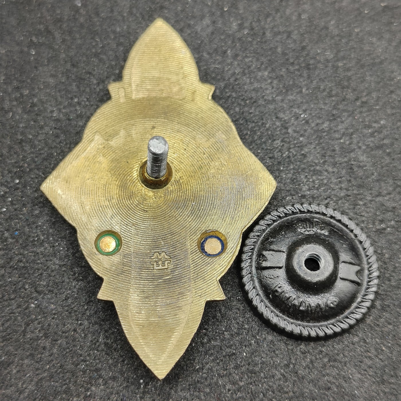 全场0元起拍 第99期 咸鱼国勋章拍卖专场 10月15日（周日）下午6：00开始 	稀少 独联体国家 阿塞拜疆 苏联式军校毕业证章 带厂标